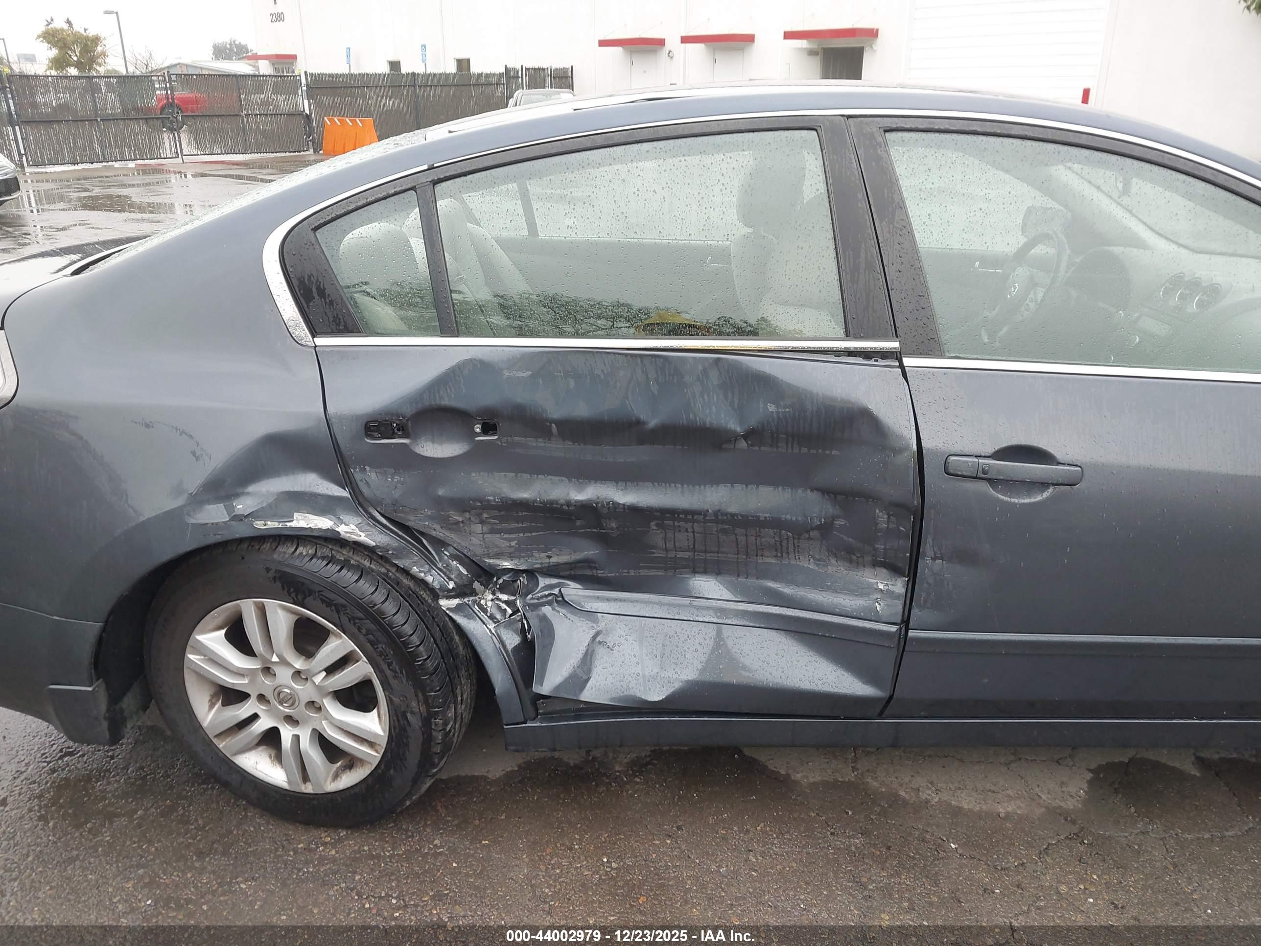 NISSAN ALTIMA image 6