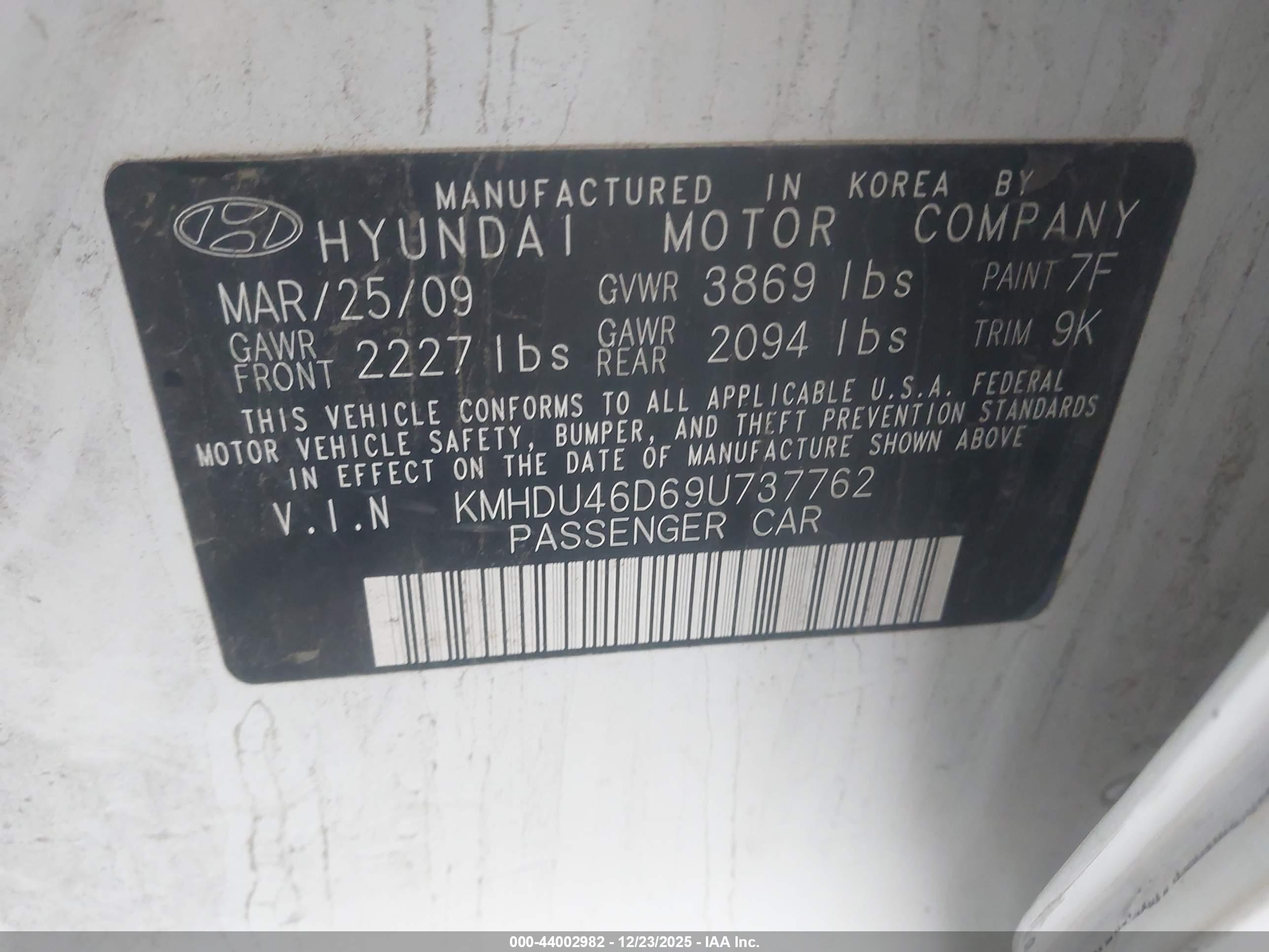 HYUNDAI ELANTRA image 9