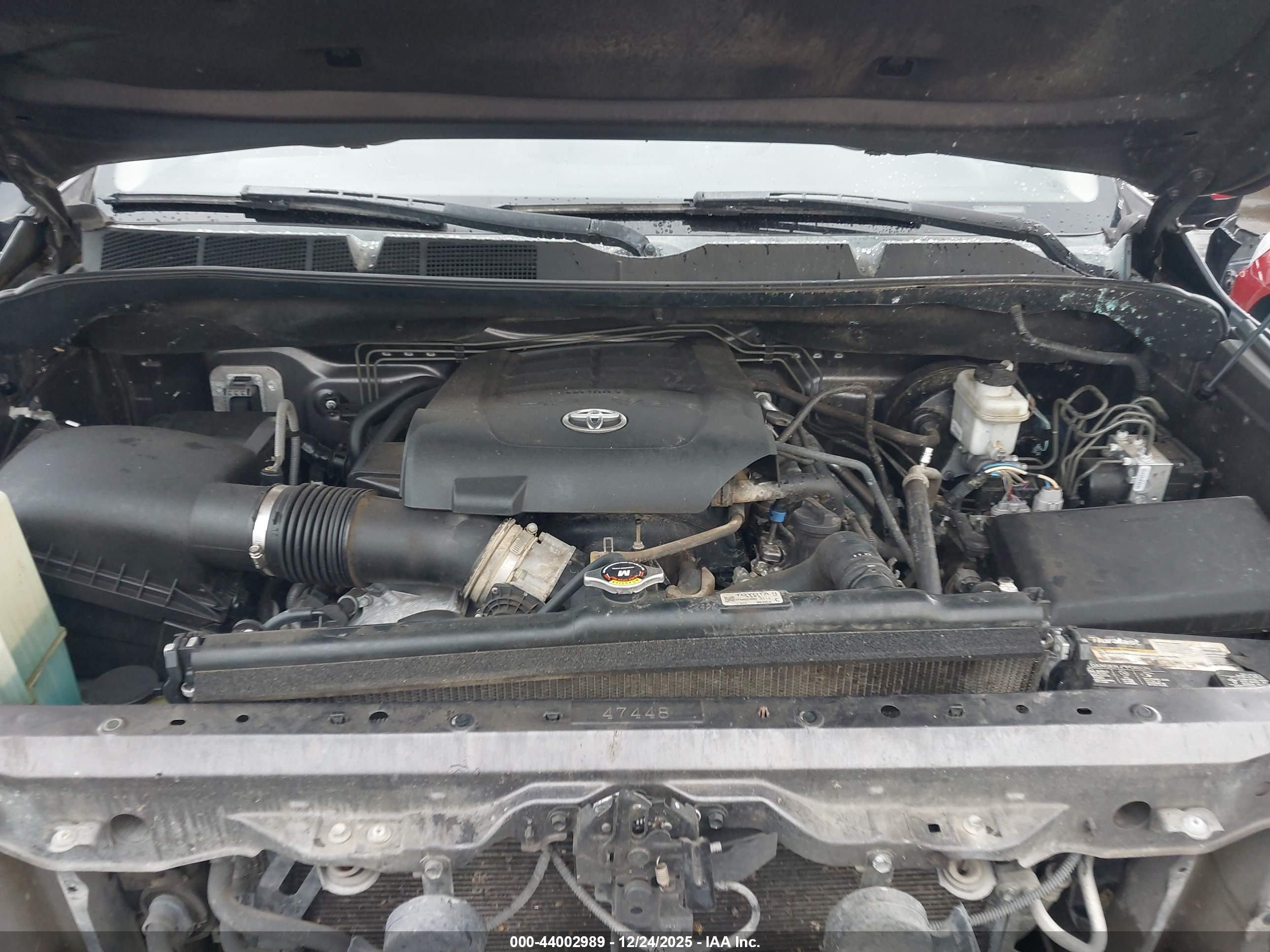 TOYOTA TUNDRA image 10