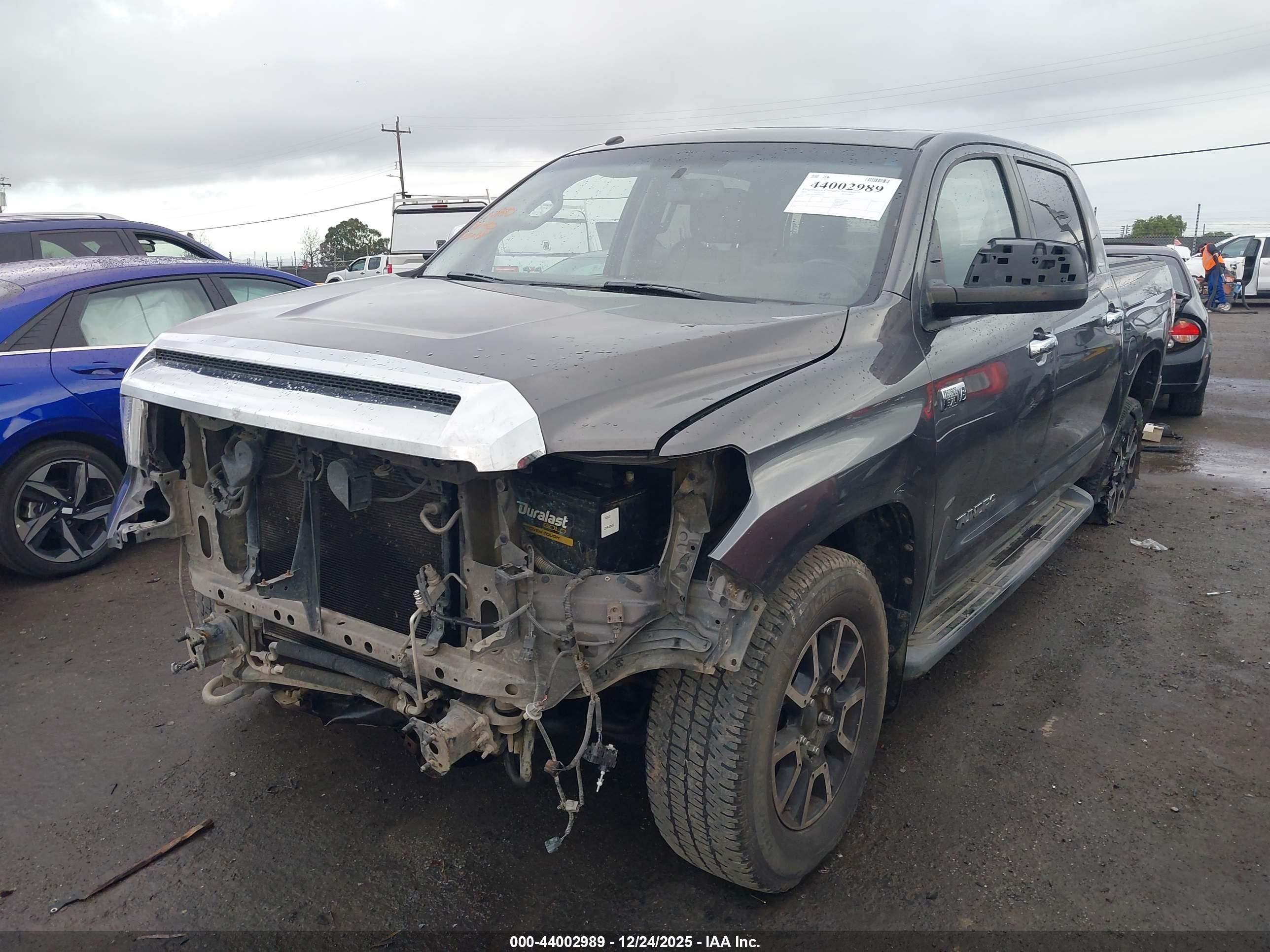 TOYOTA TUNDRA image 6
