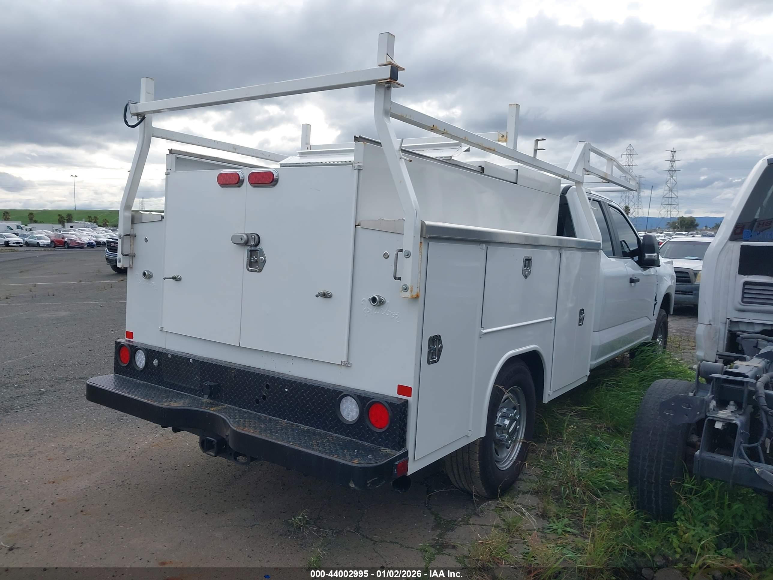FORD F-250 image 4