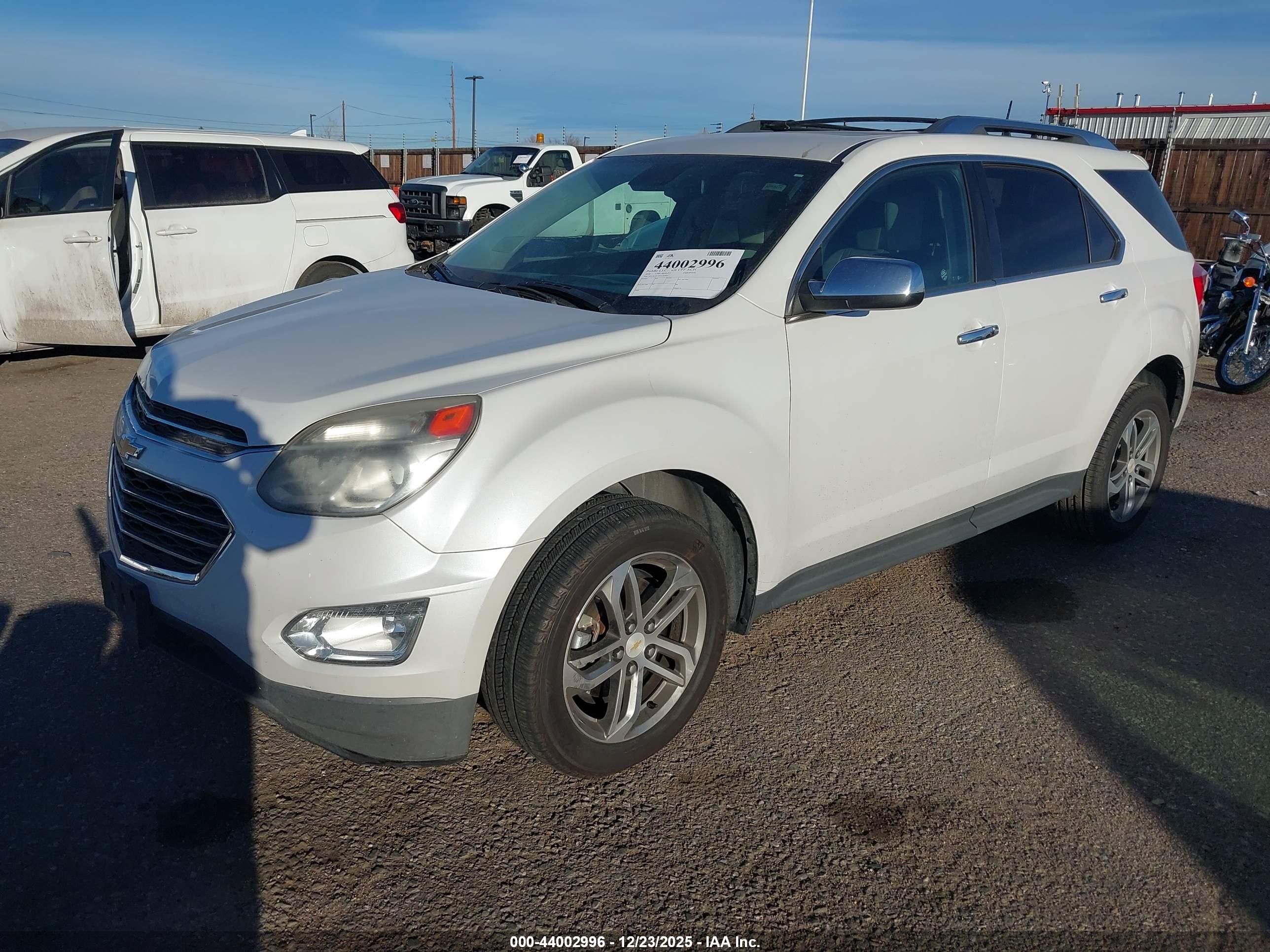 CHEVROLET EQUINOX image 2