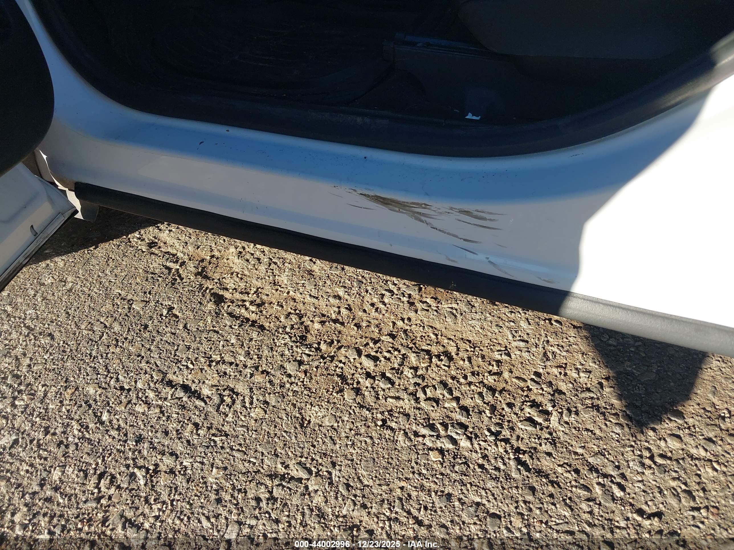 CHEVROLET EQUINOX image 6