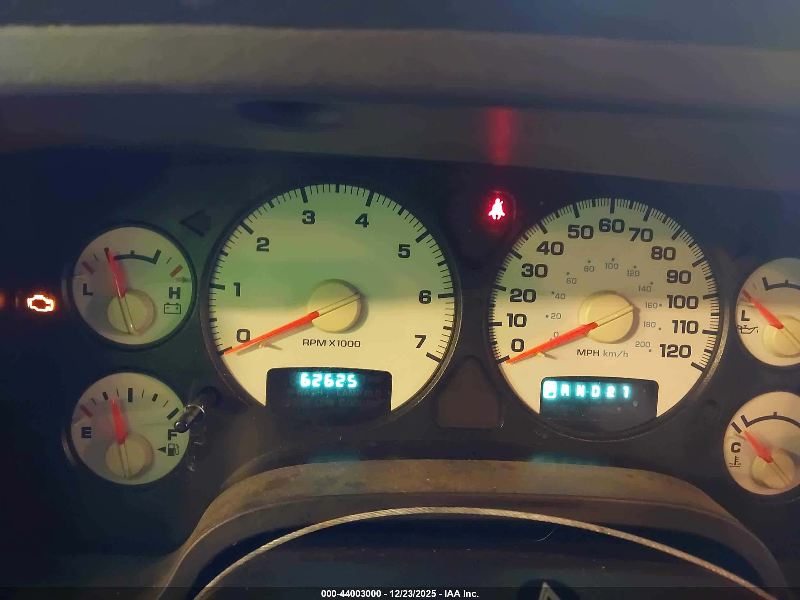 DODGE RAM image 7