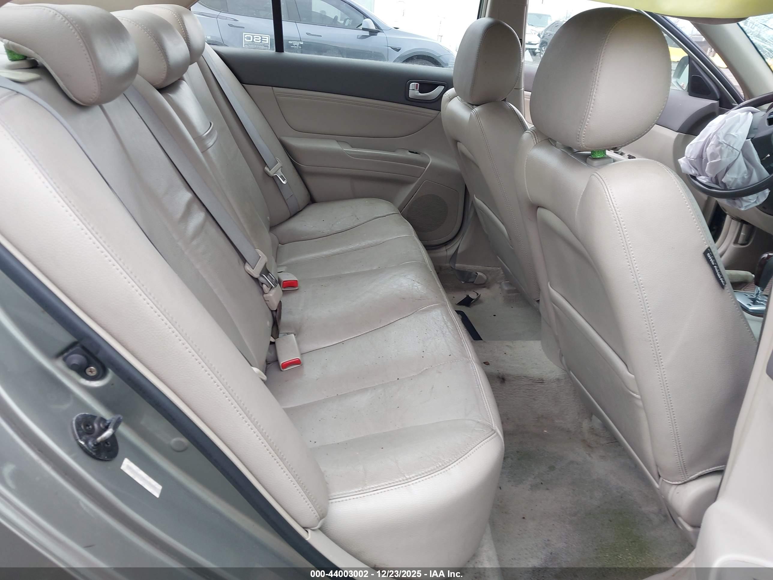 HYUNDAI SONATA image 8