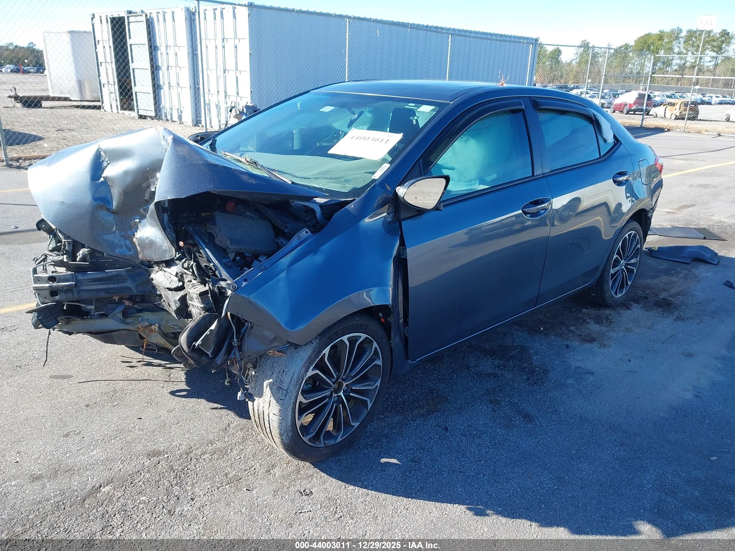 TOYOTA COROLLA image 2