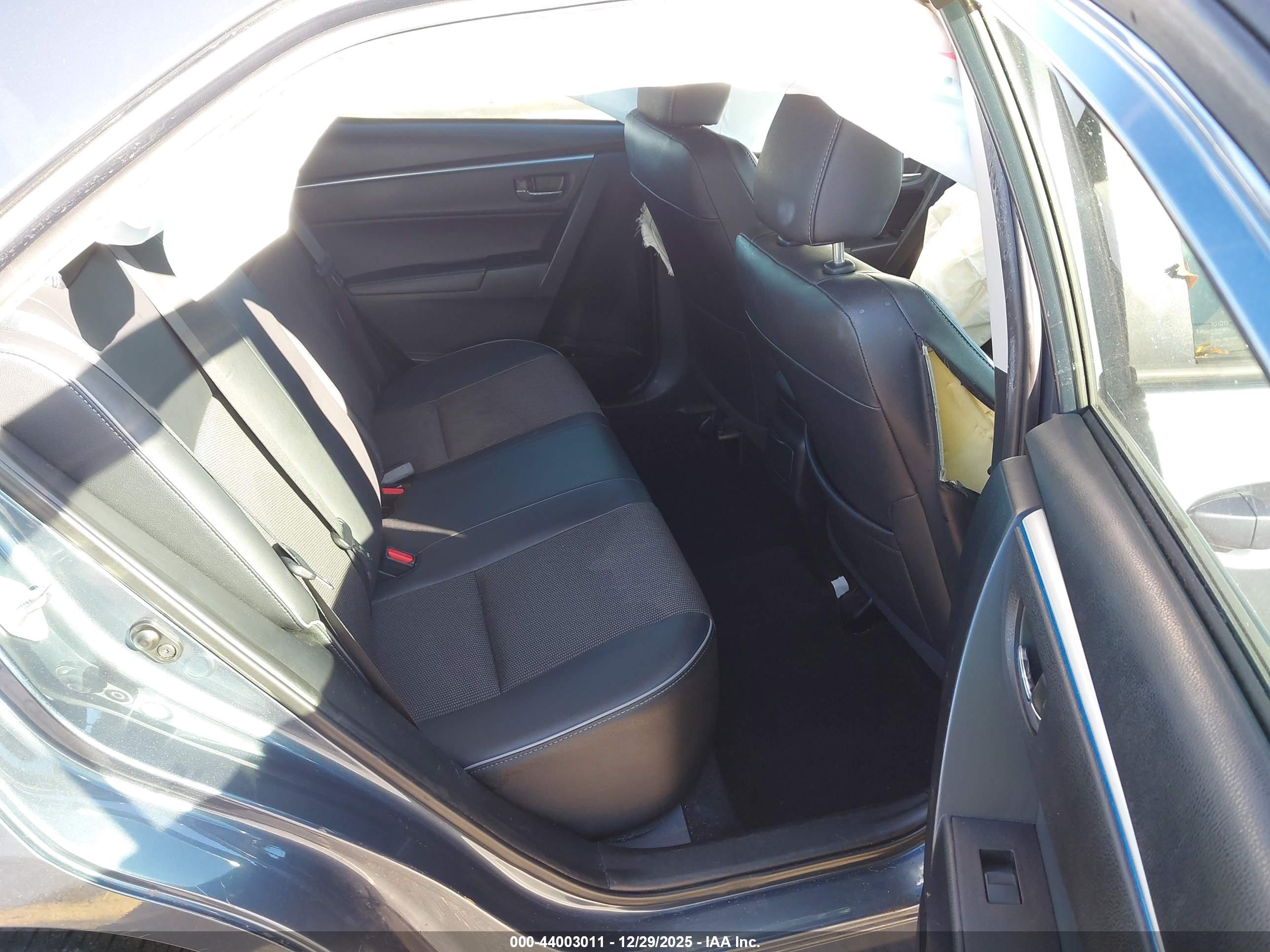 TOYOTA COROLLA image 8