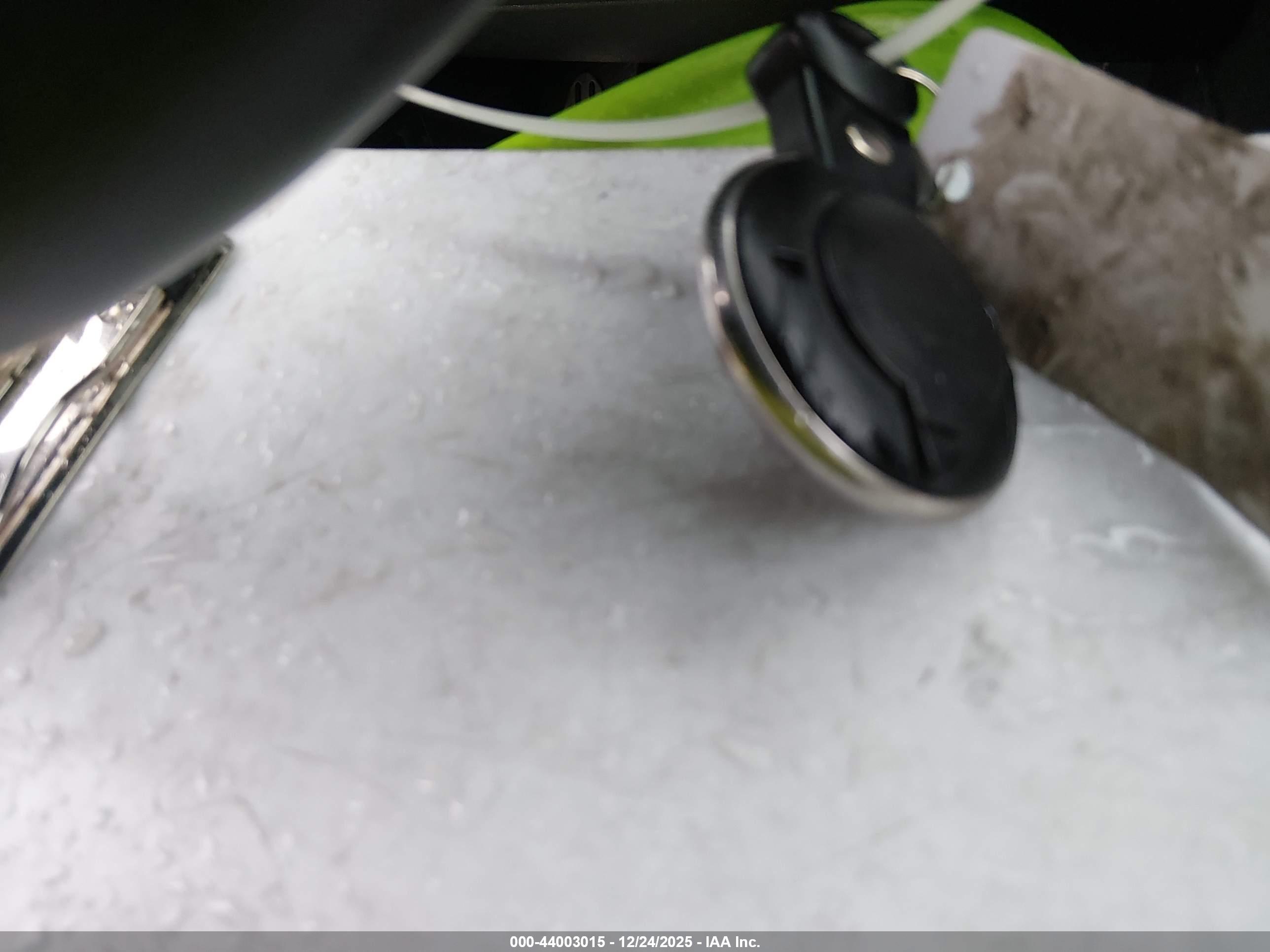 MINI COUNTRYMAN image 11