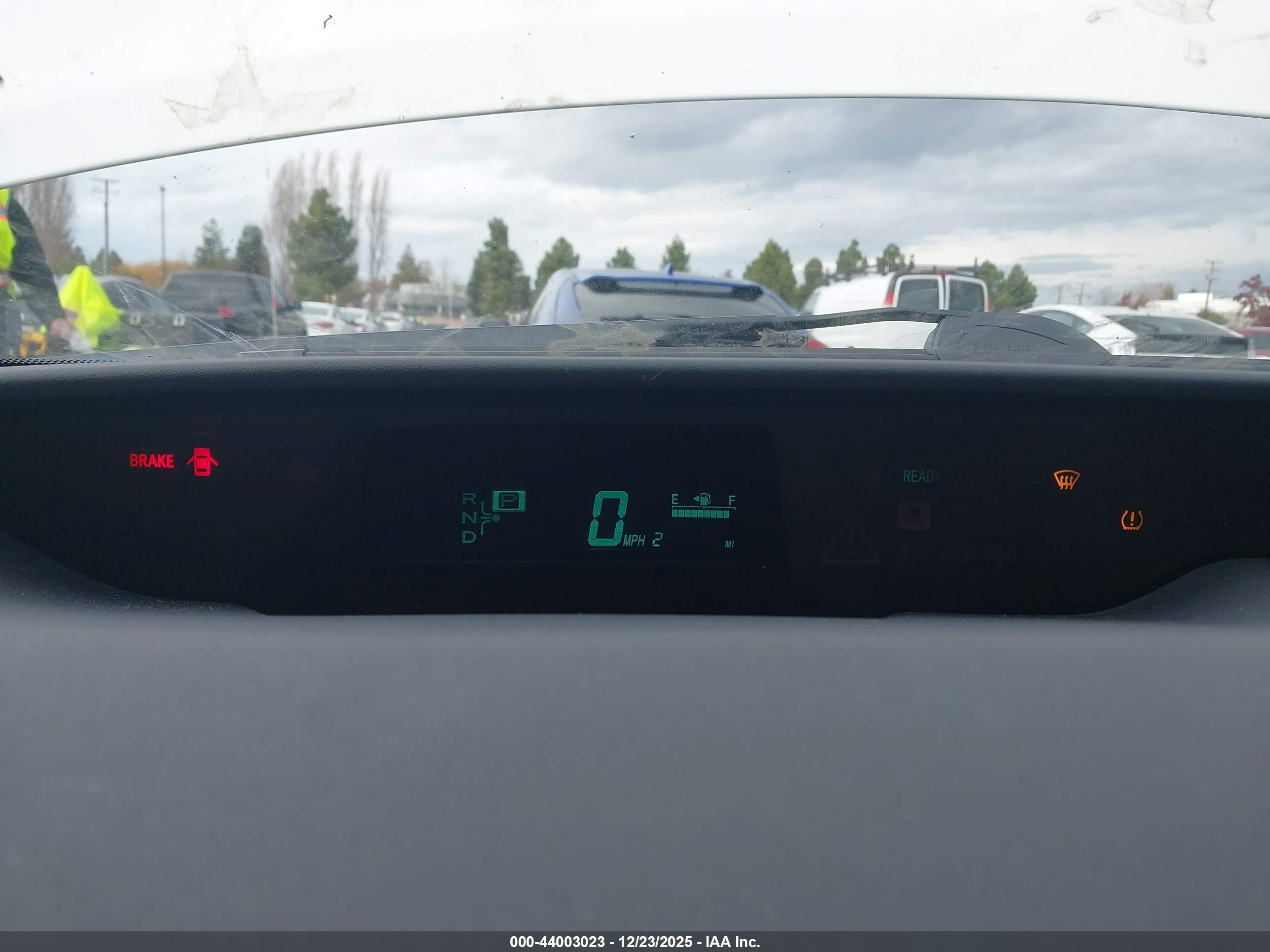 TOYOTA PRIUS image 7