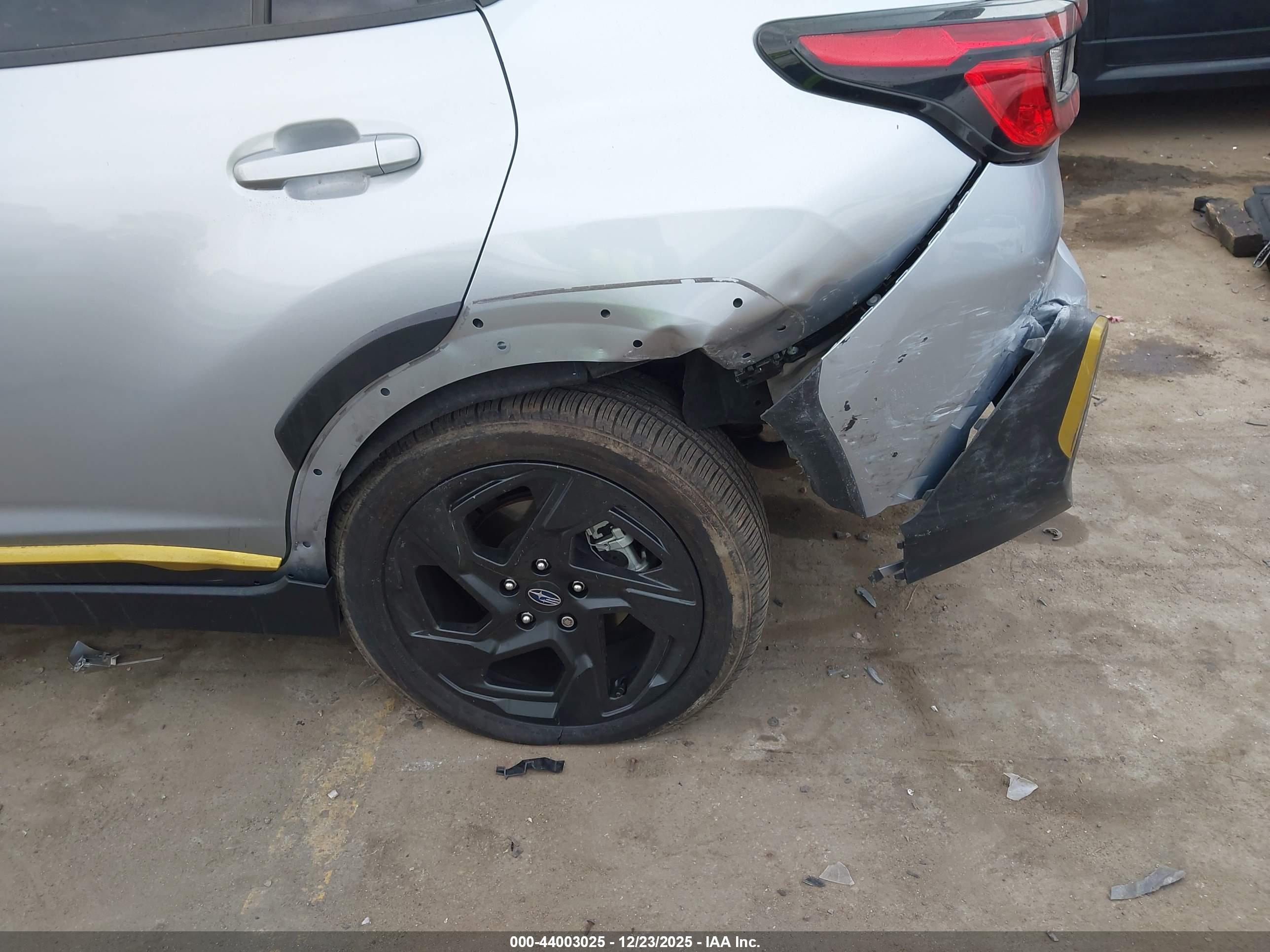 SUBARU CROSSTREK image 6