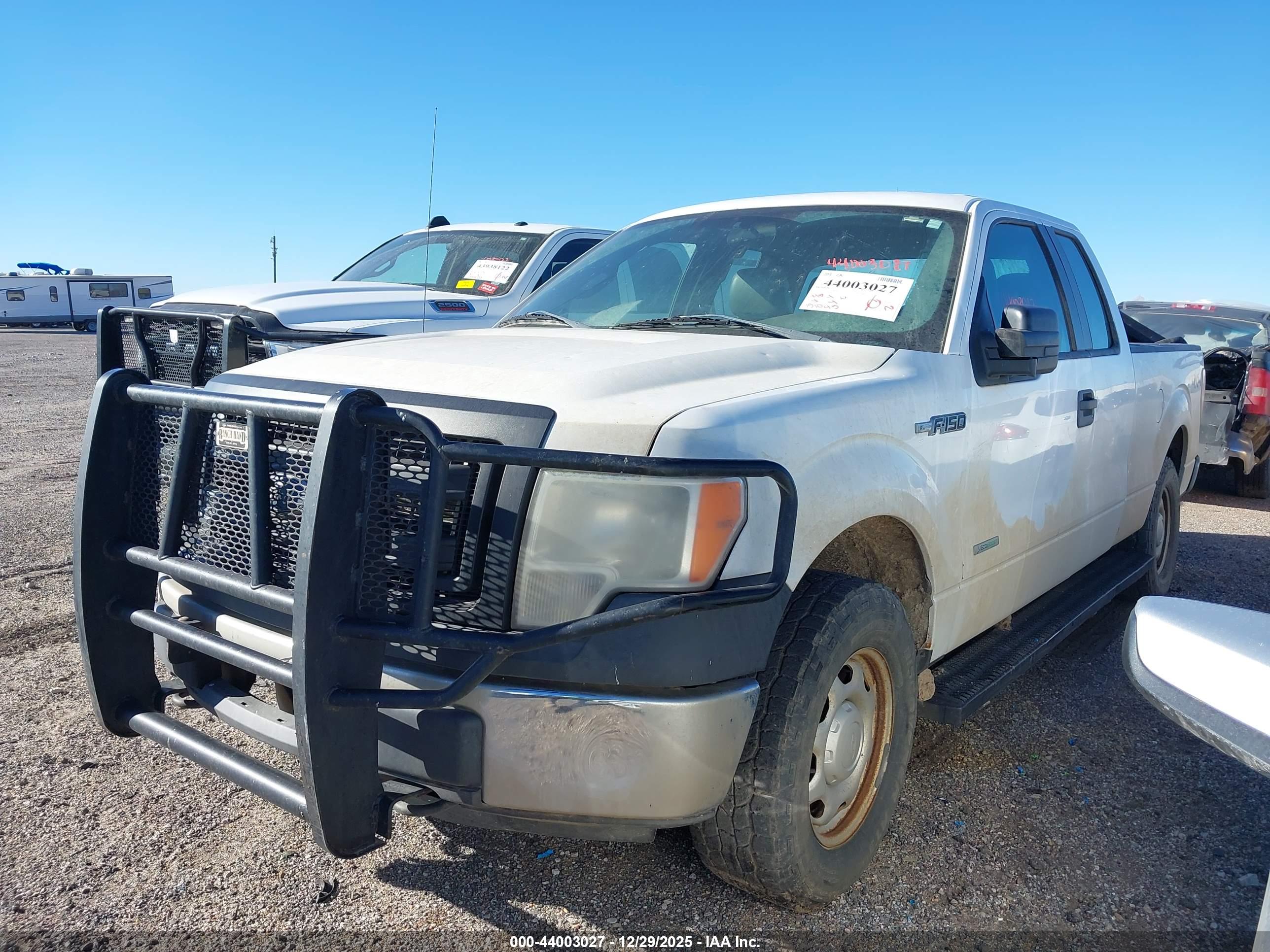FORD F-150 image 2
