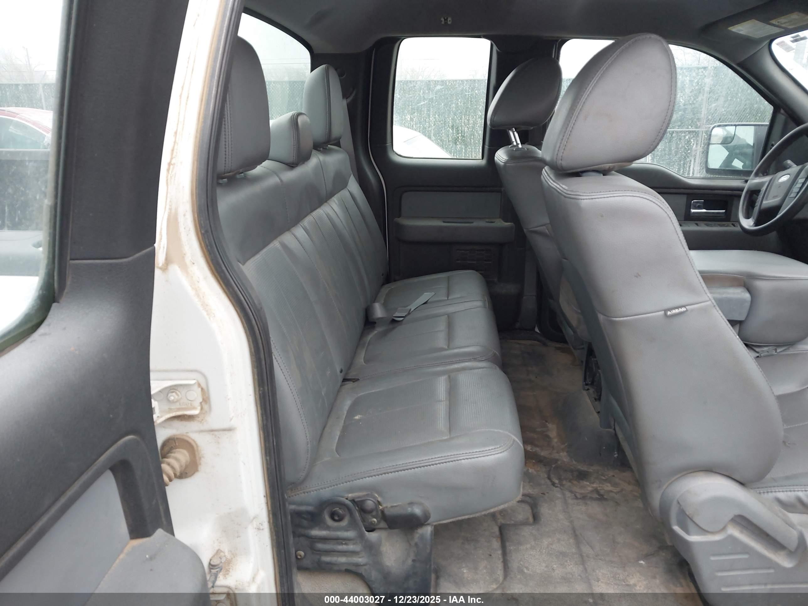 FORD F-150 image 8