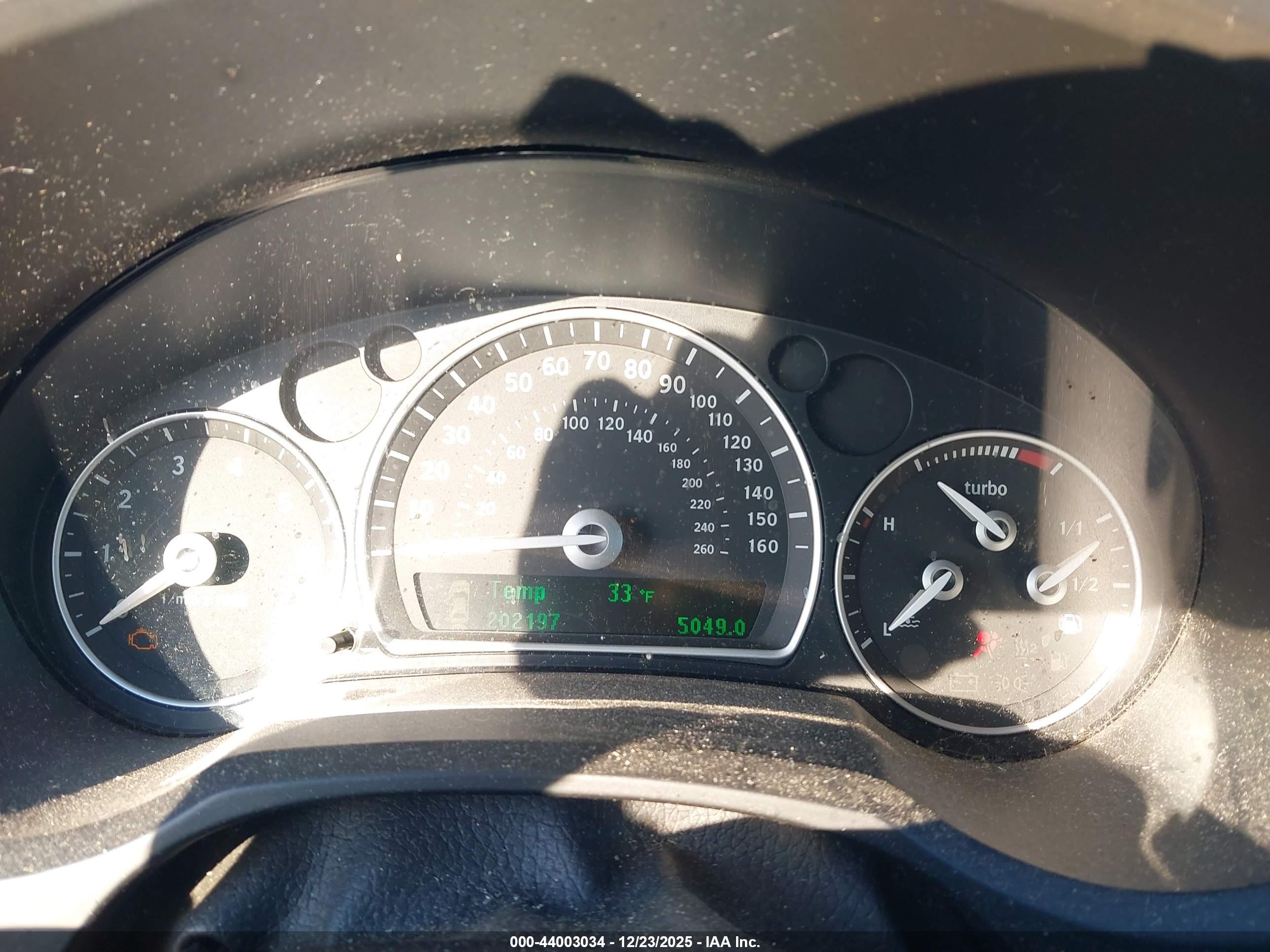 SAAB 9-3 image 7