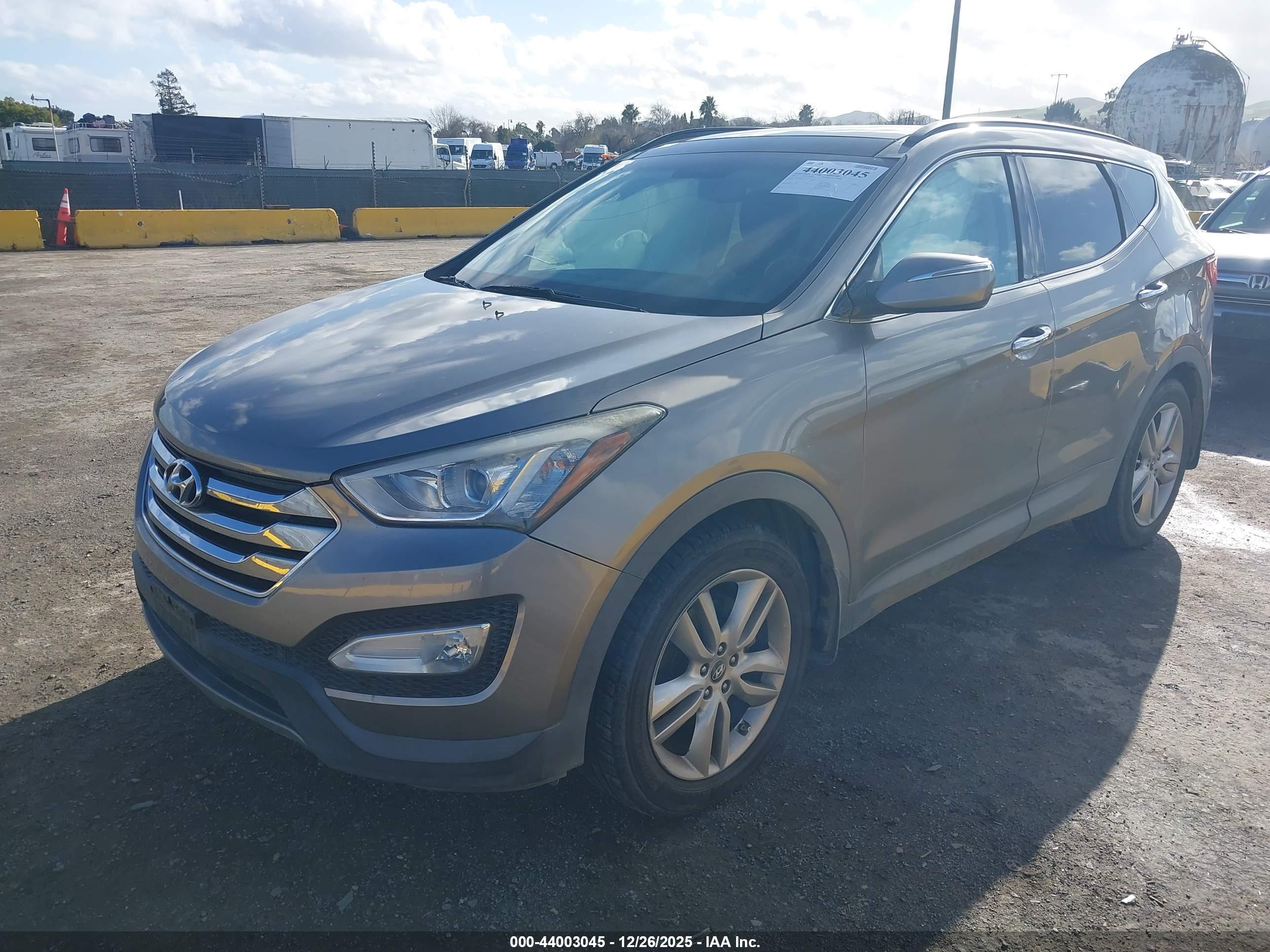 HYUNDAI SANTA image 2