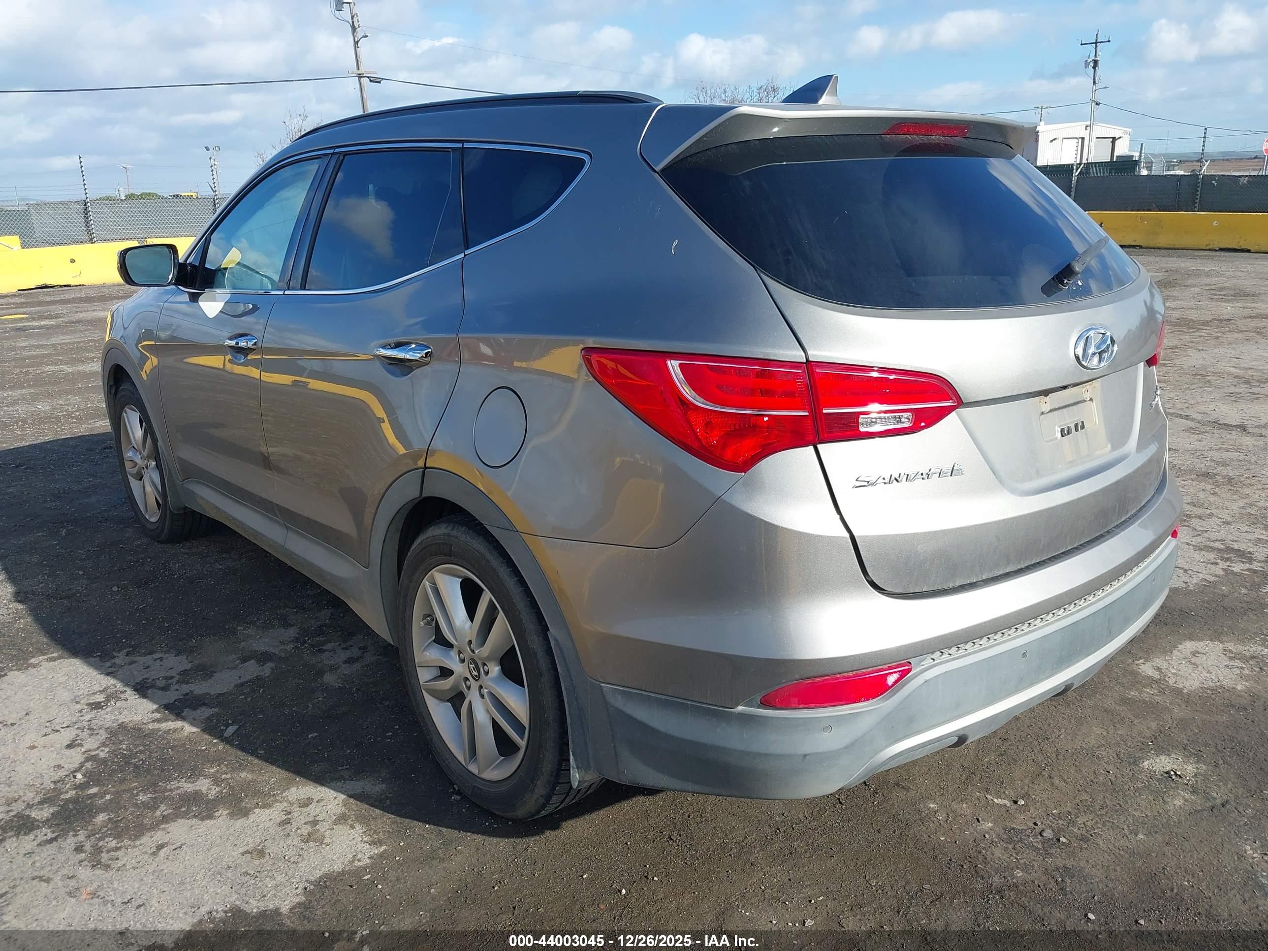 HYUNDAI SANTA image 3