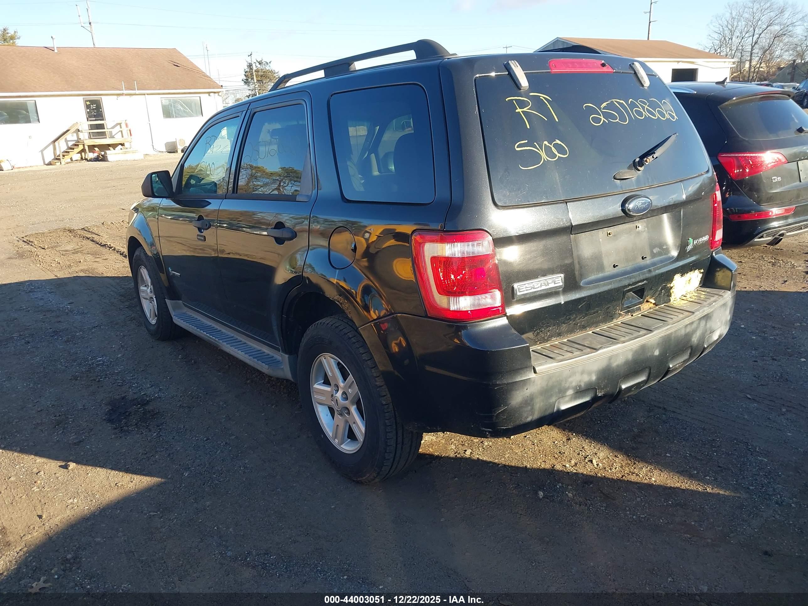 FORD ESCAPE image 3