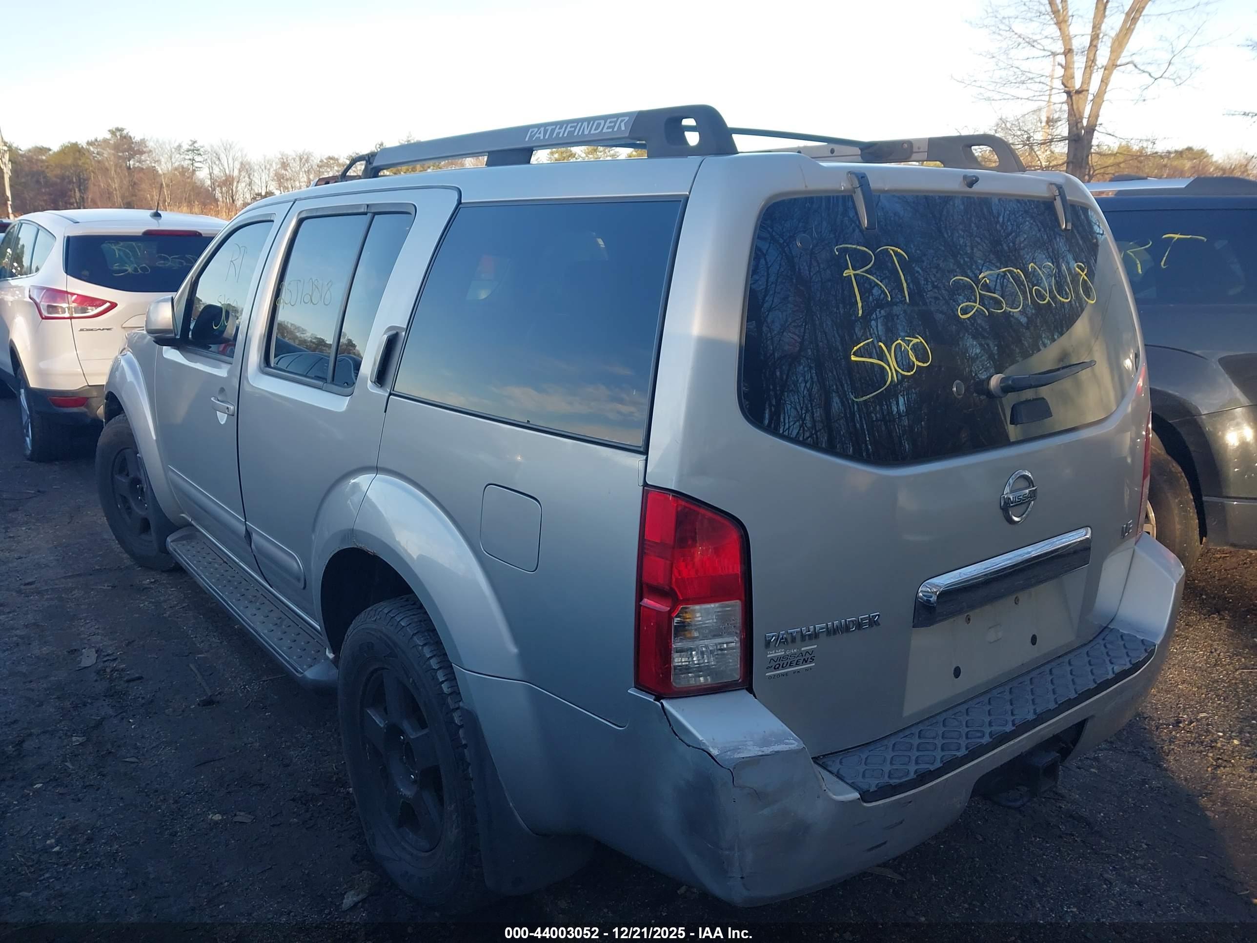 NISSAN PATHFINDER image 3