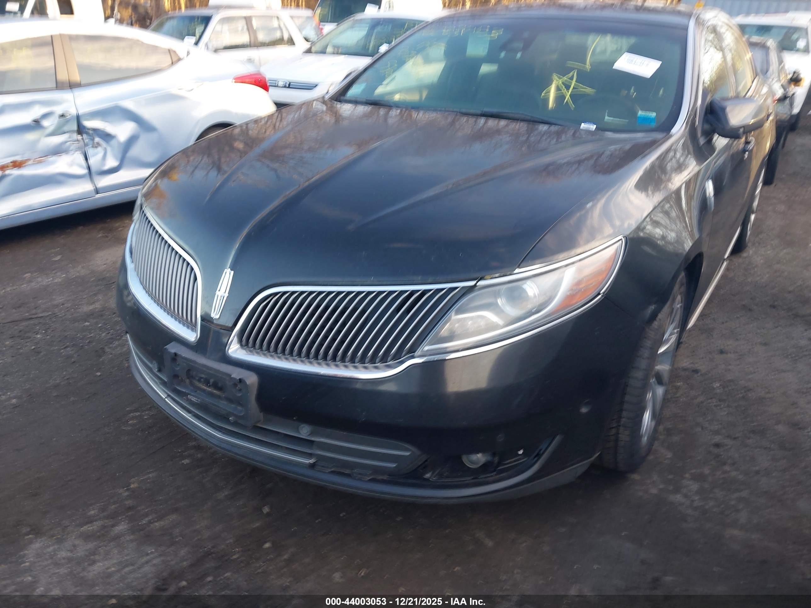 LINCOLN MKS image 6