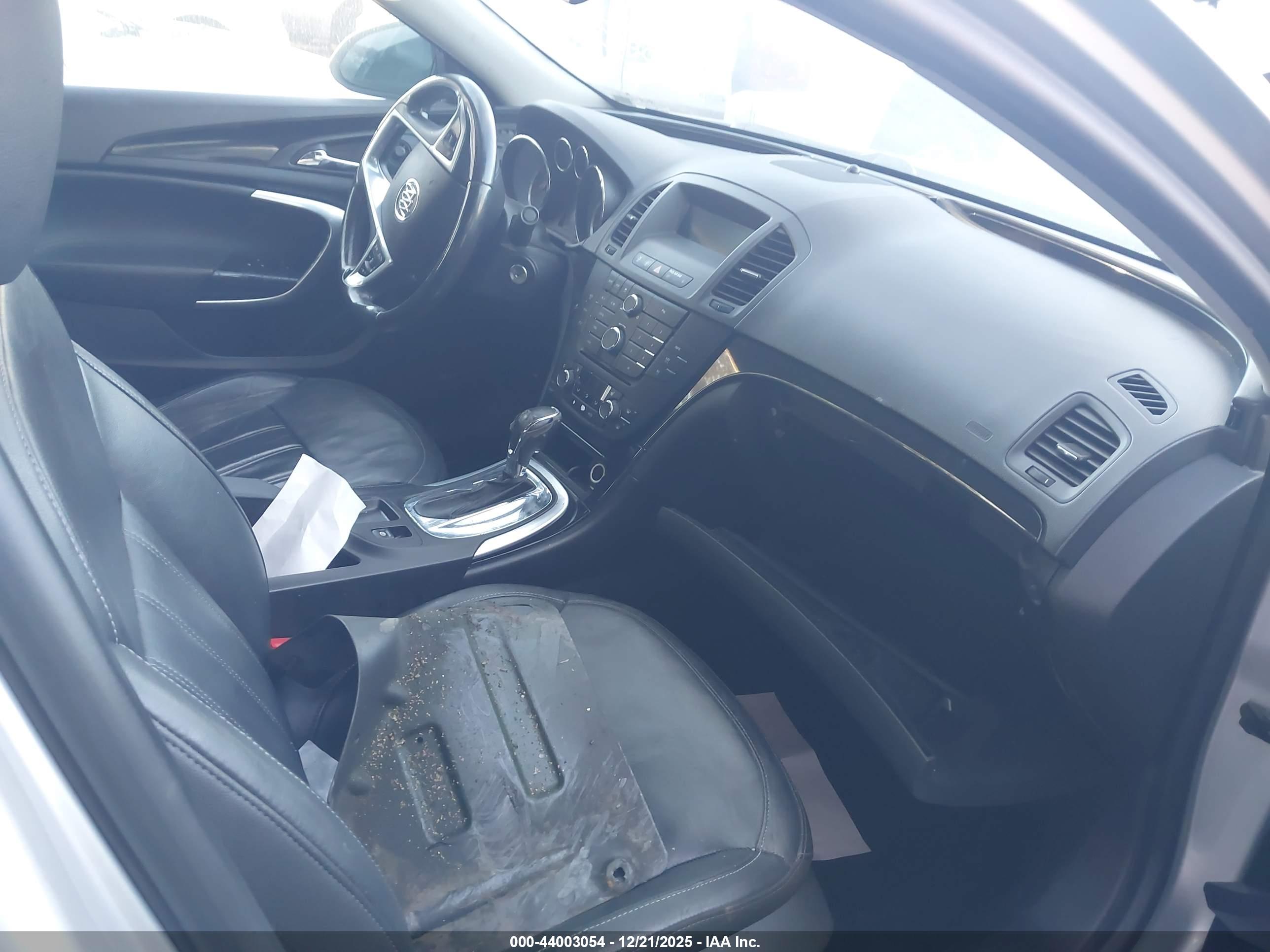 BUICK REGAL image 5