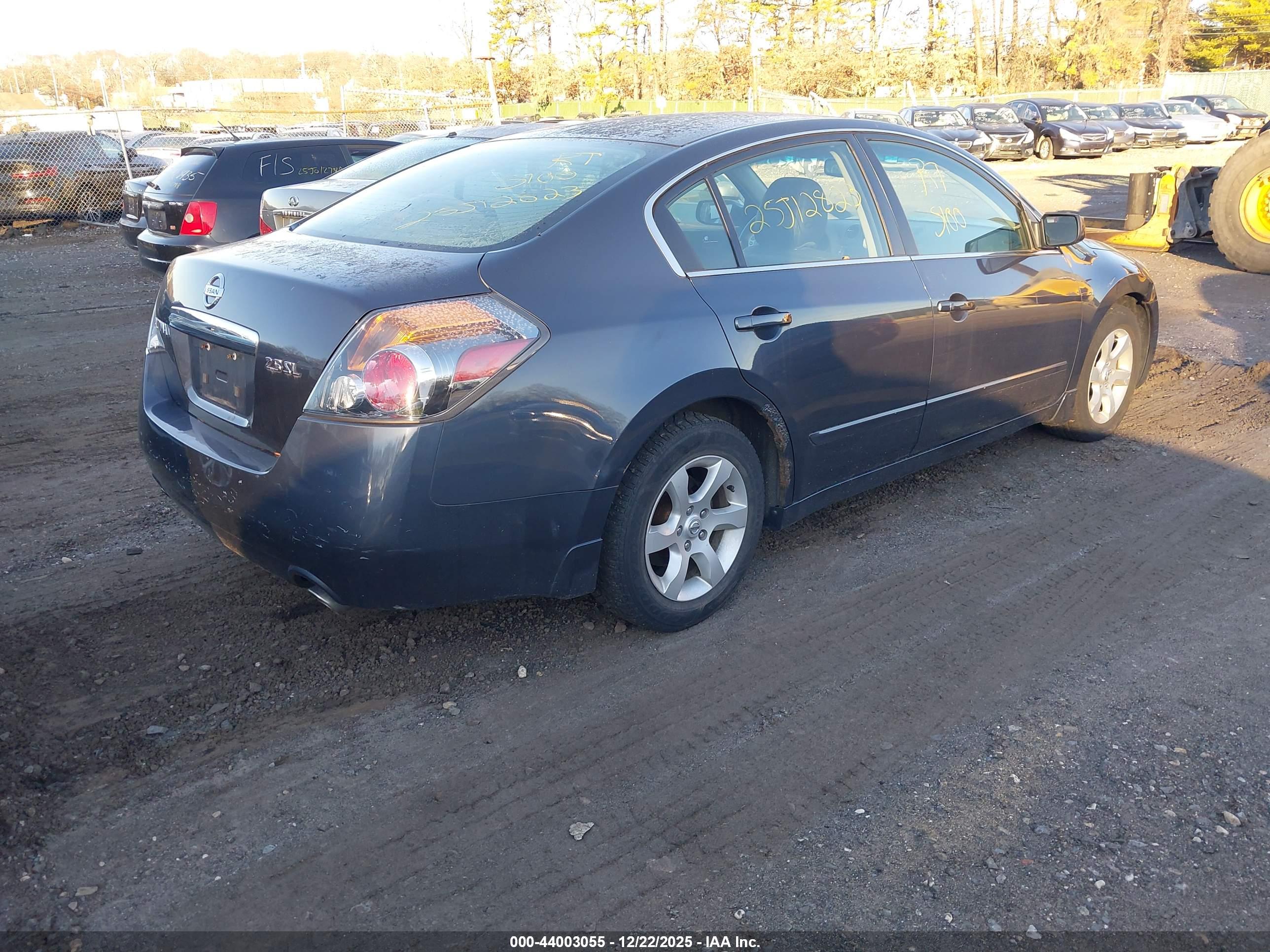 NISSAN ALTIMA image 4