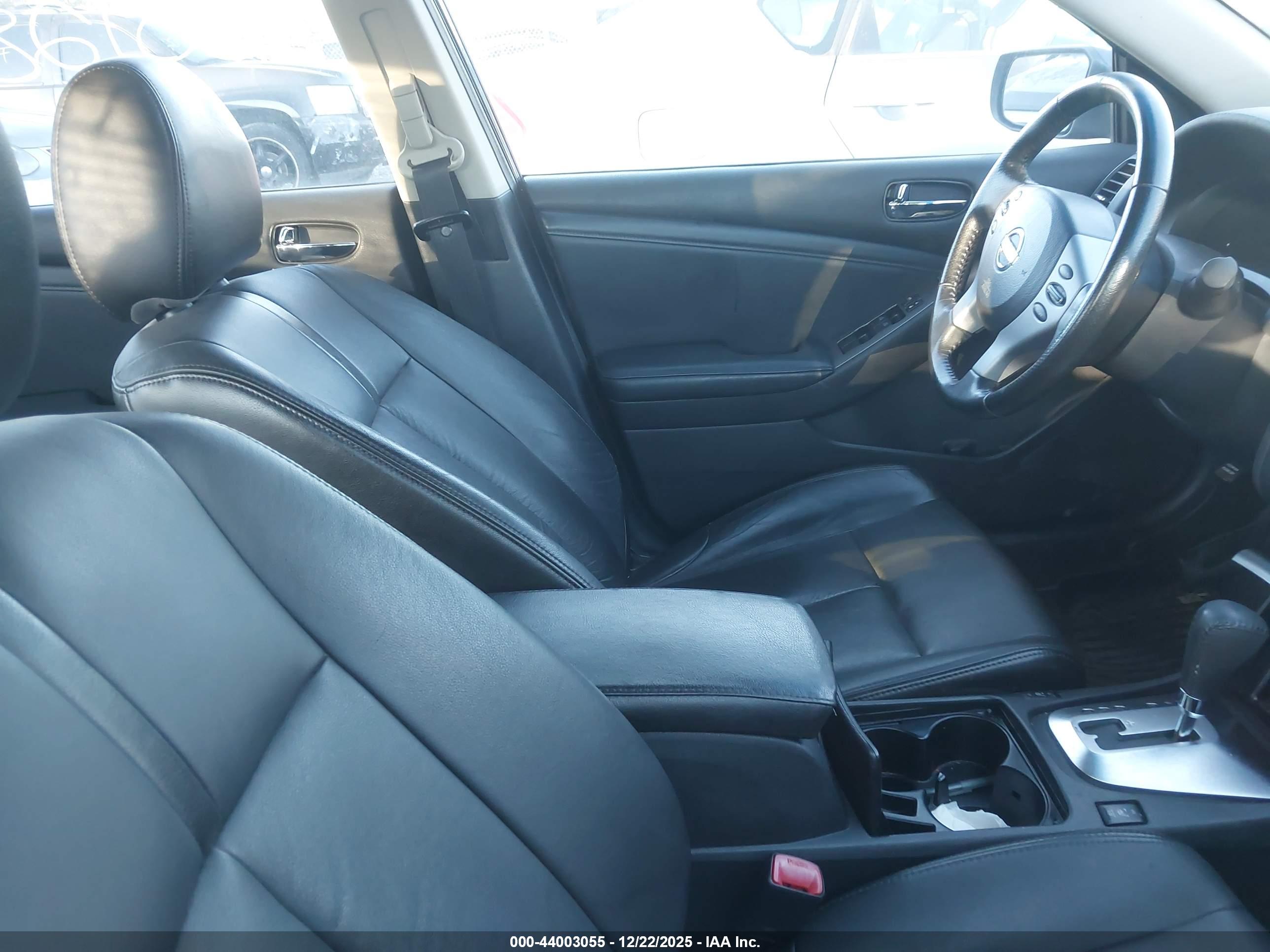 NISSAN ALTIMA image 5