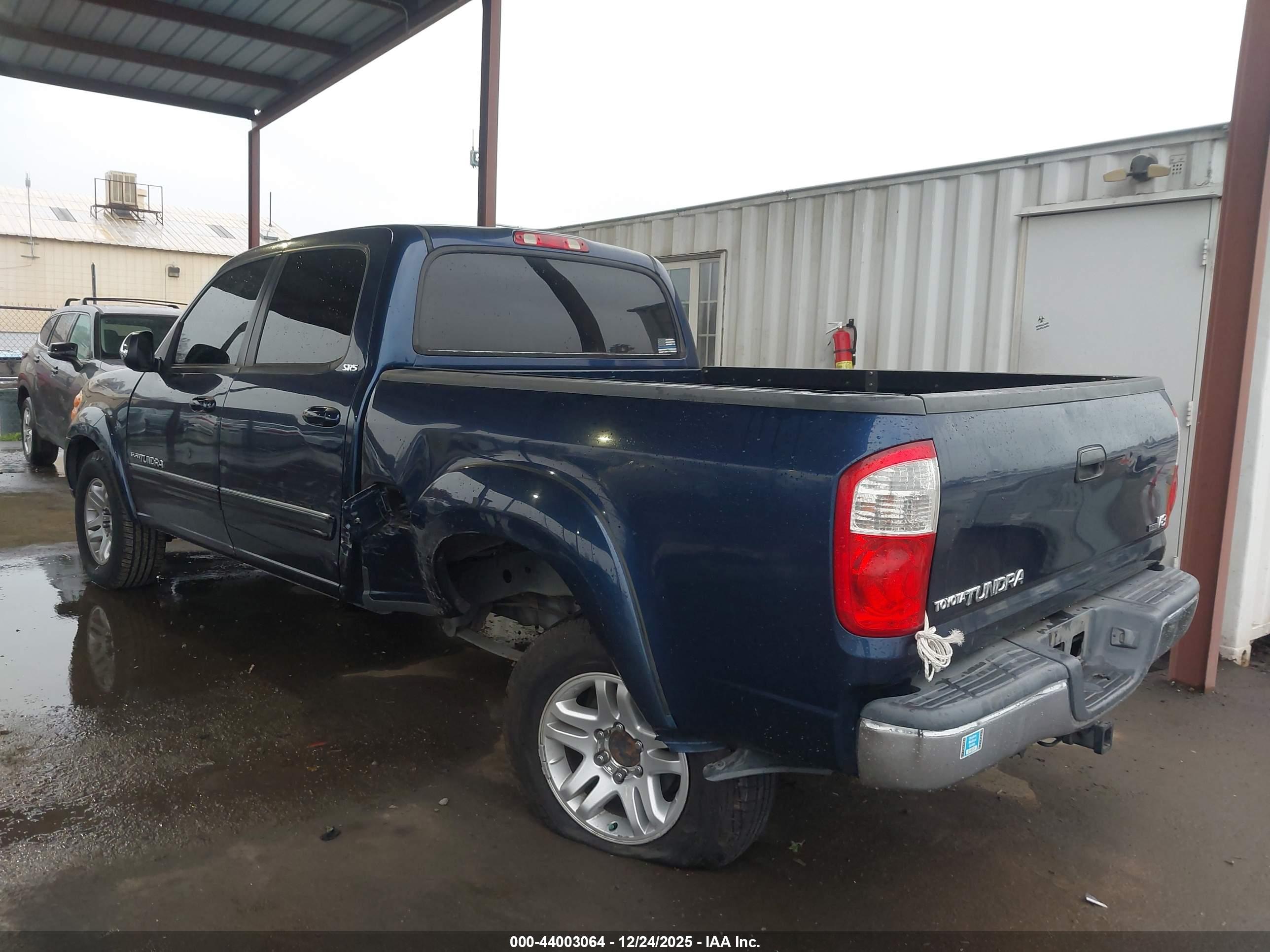 TOYOTA TUNDRA image 3