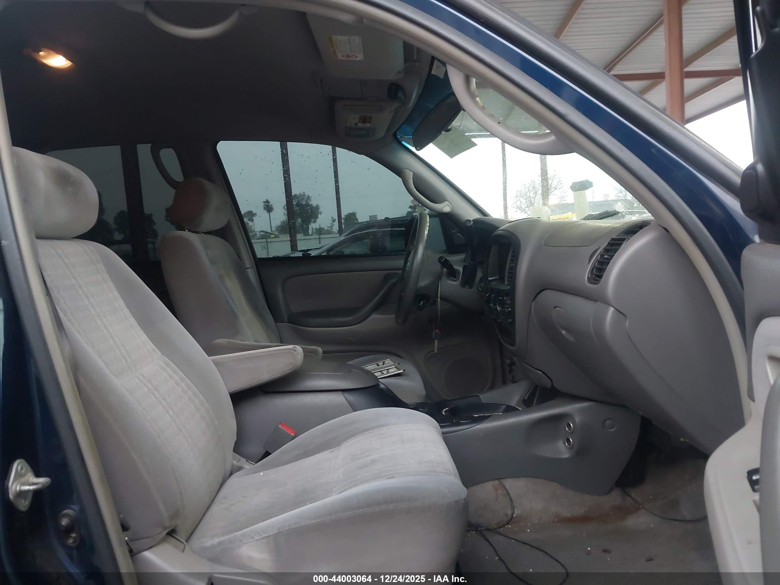 TOYOTA TUNDRA image 5
