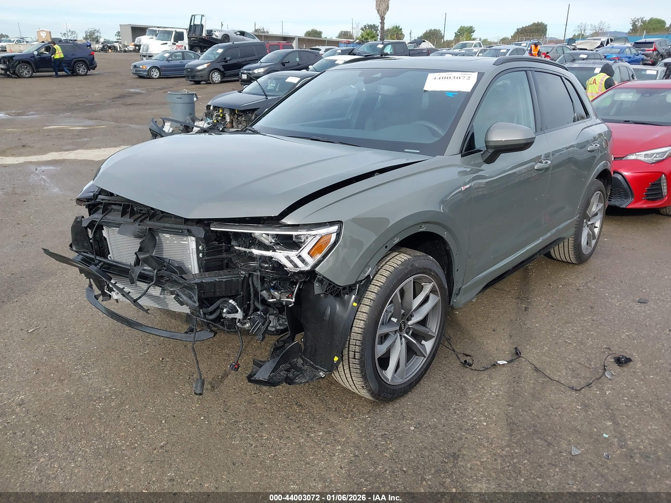 AUDI Q3 image 2