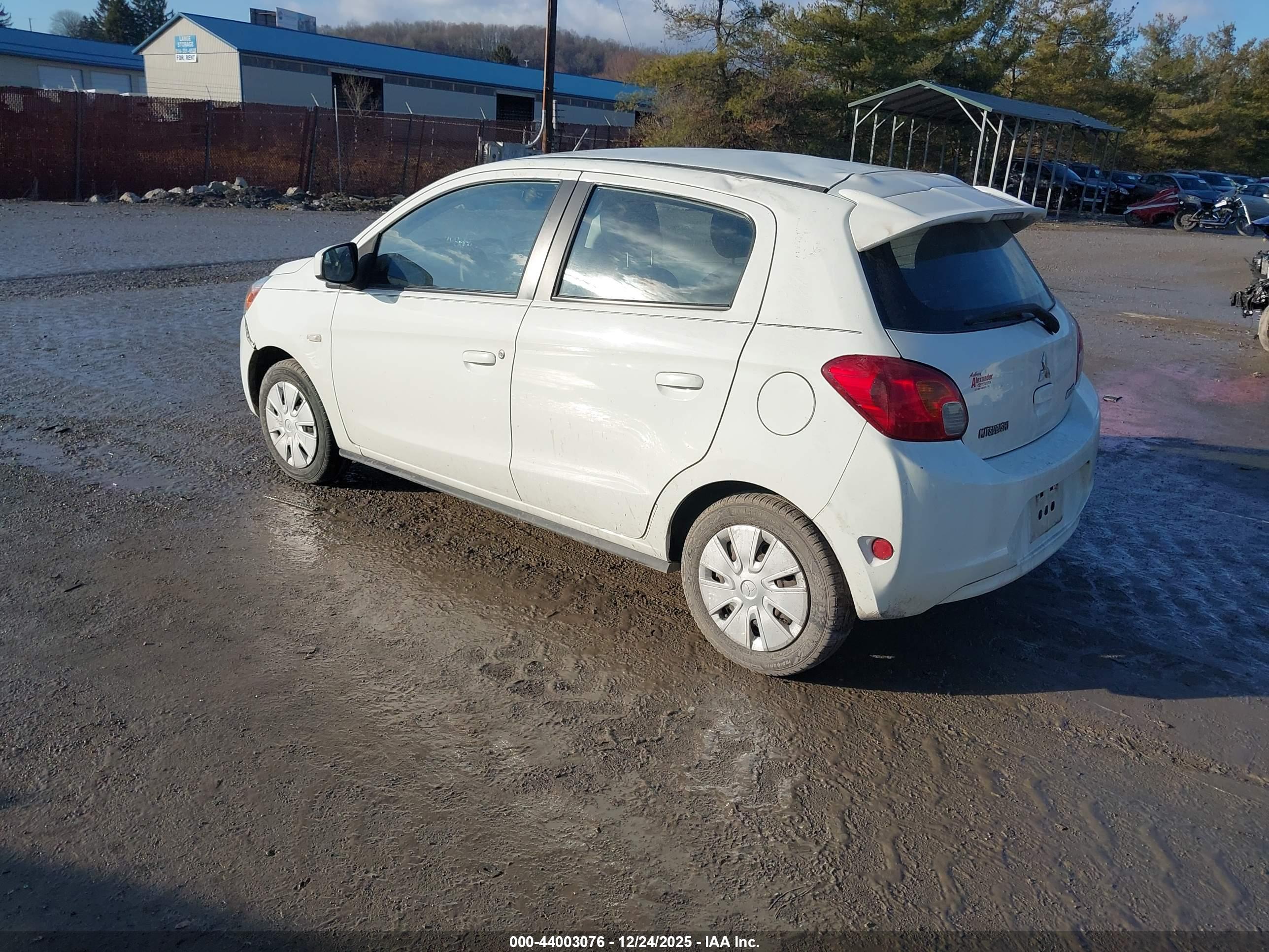 MITSUBISHI MIRAGE image 3