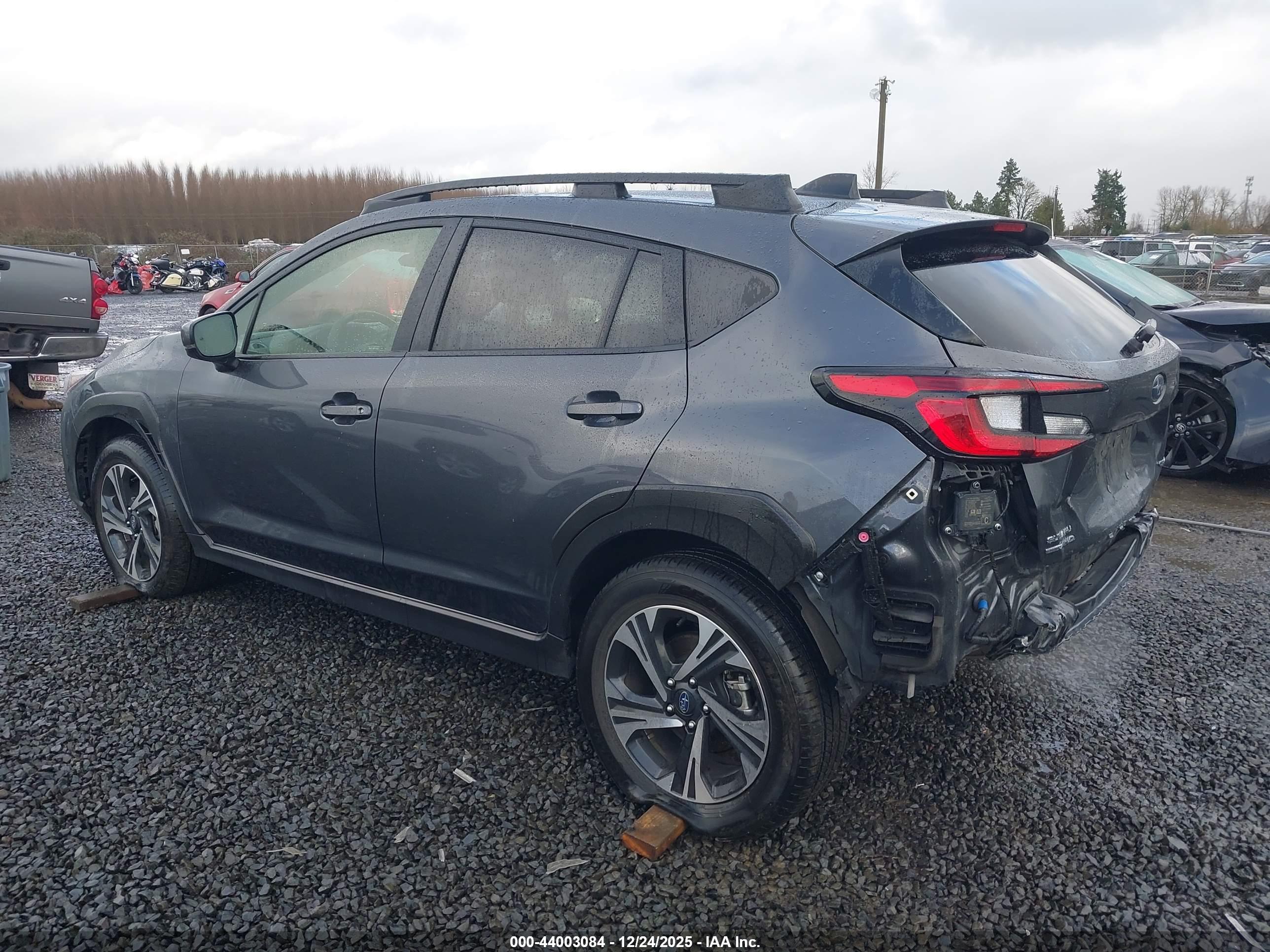 SUBARU CROSSTREK image 3
