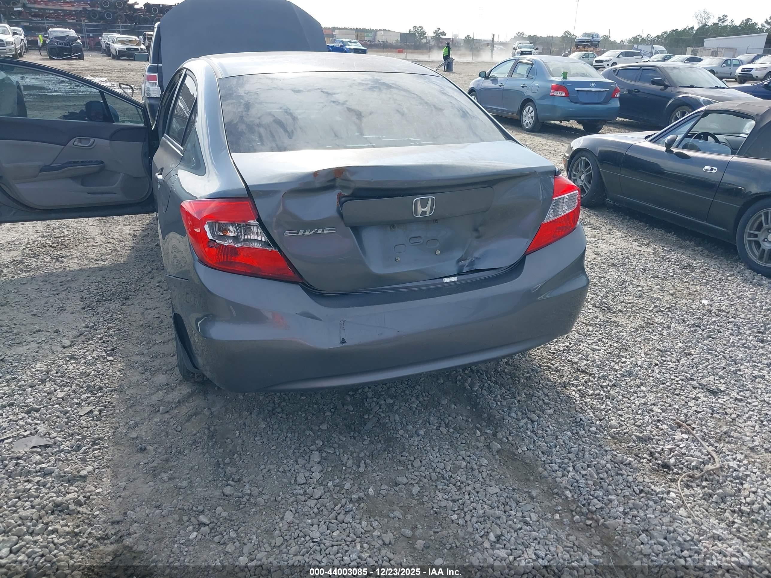 HONDA CIVIC image 6