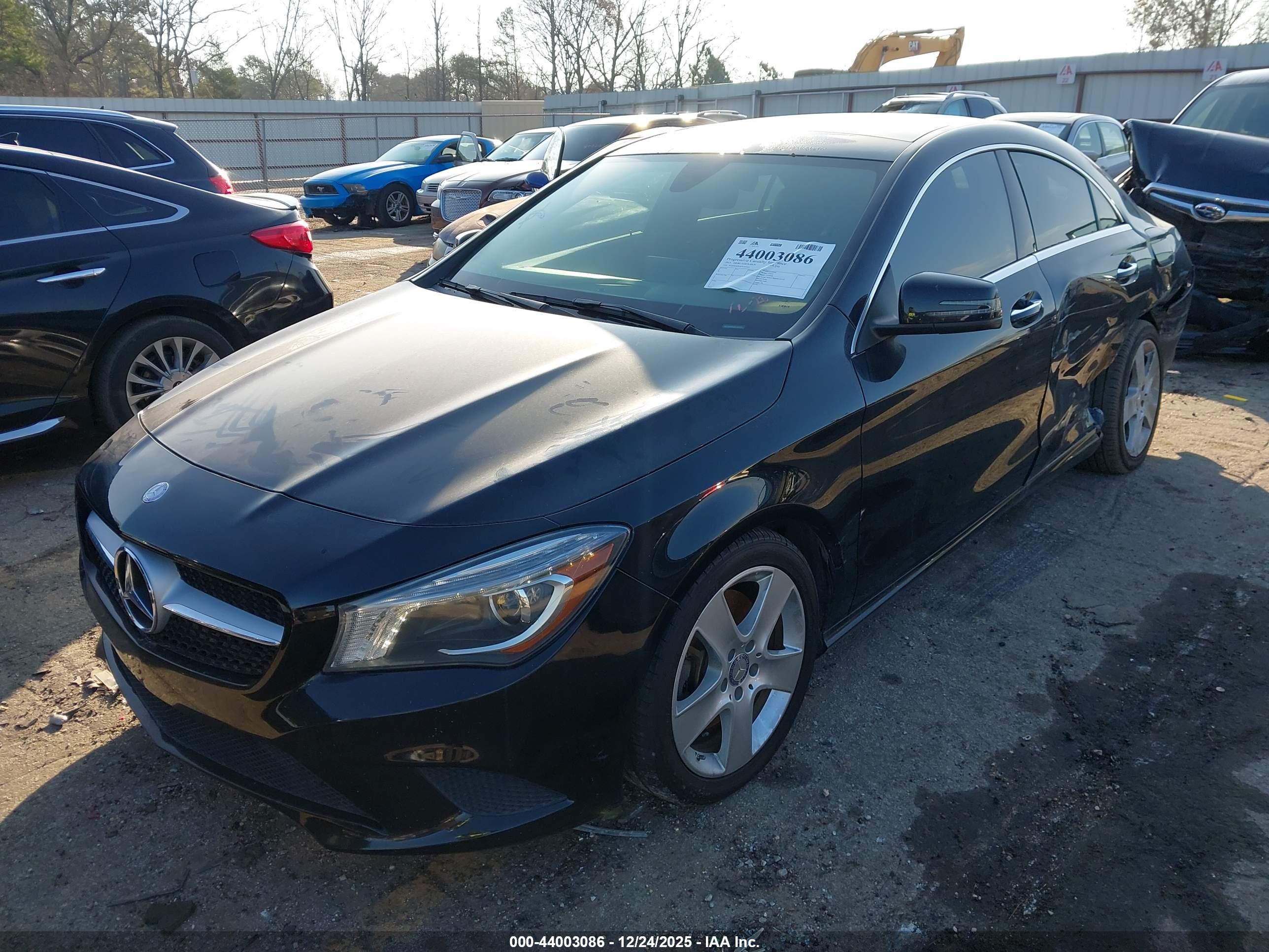 MERCEDES-BENZ CLA image 2