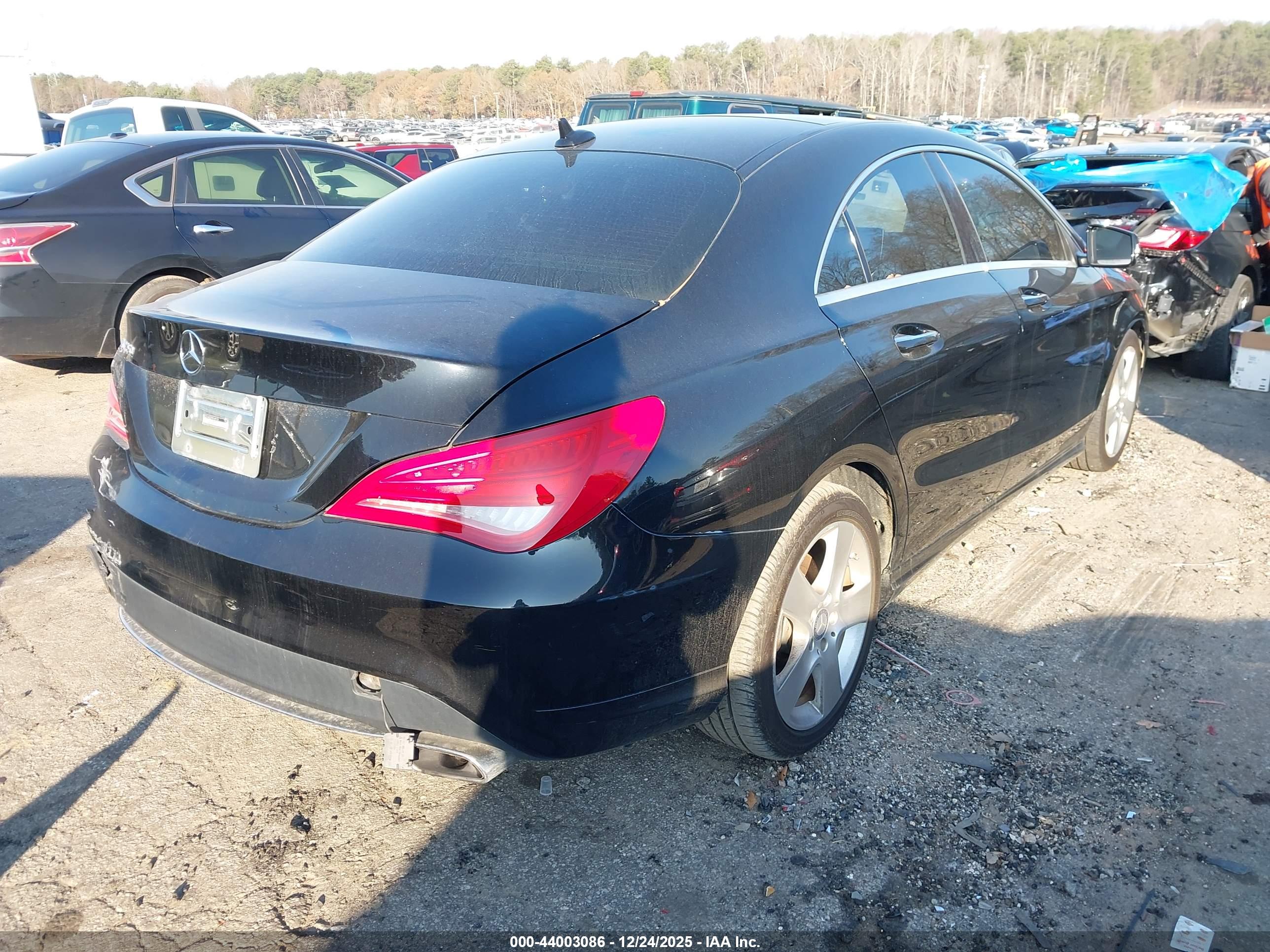 MERCEDES-BENZ CLA image 4