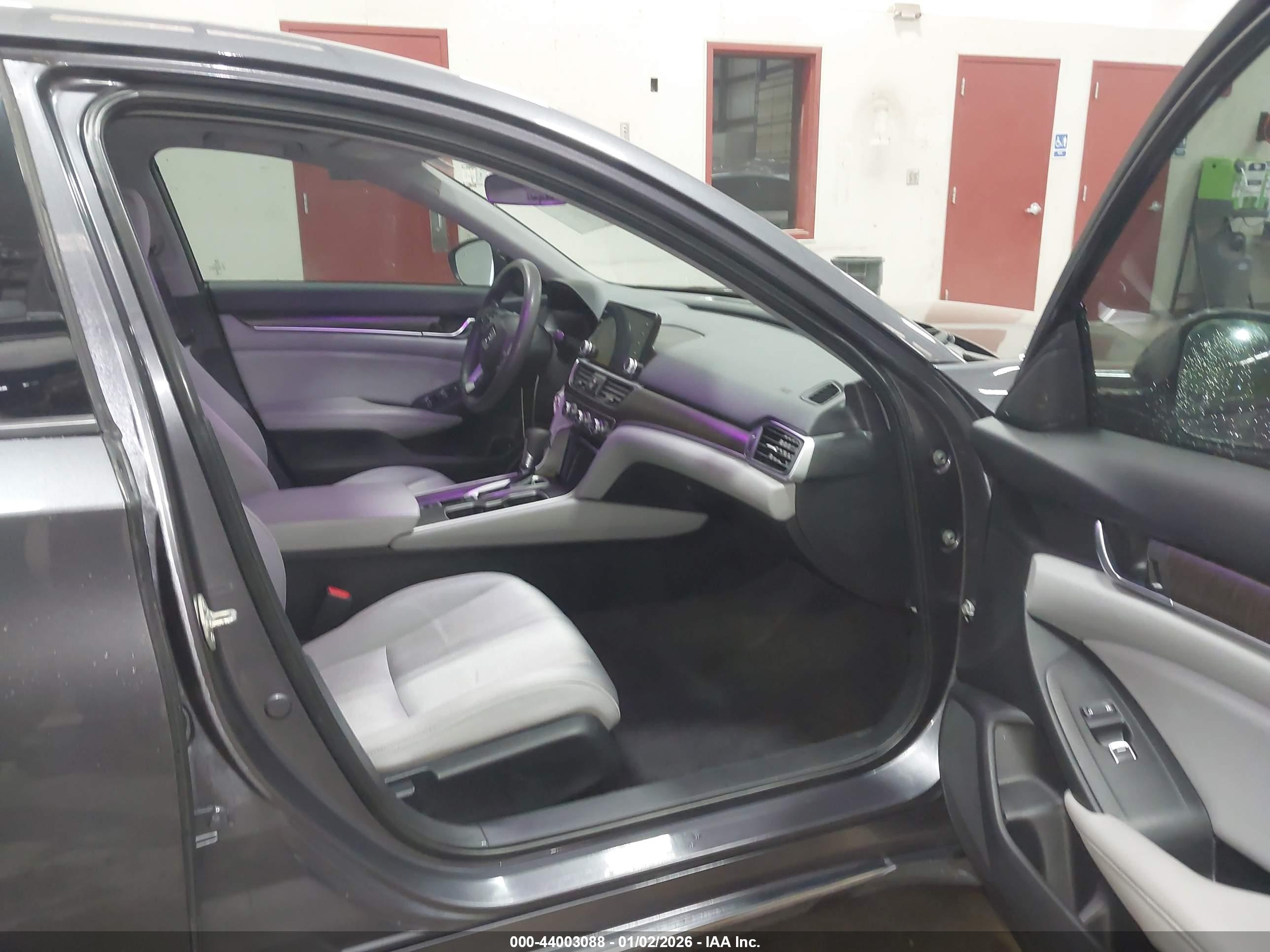 HONDA ACCORD image 5