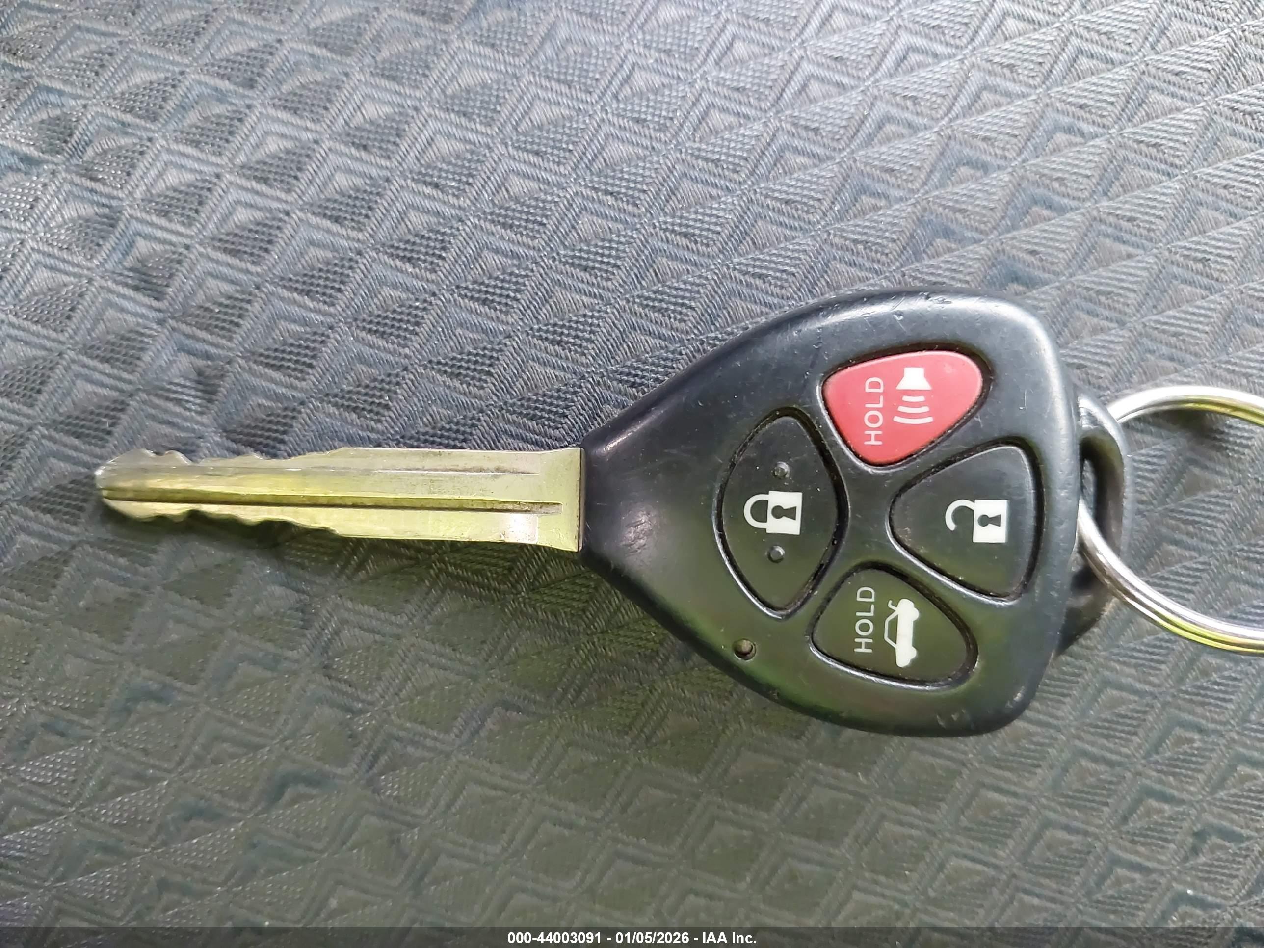 TOYOTA CAMRY image 11