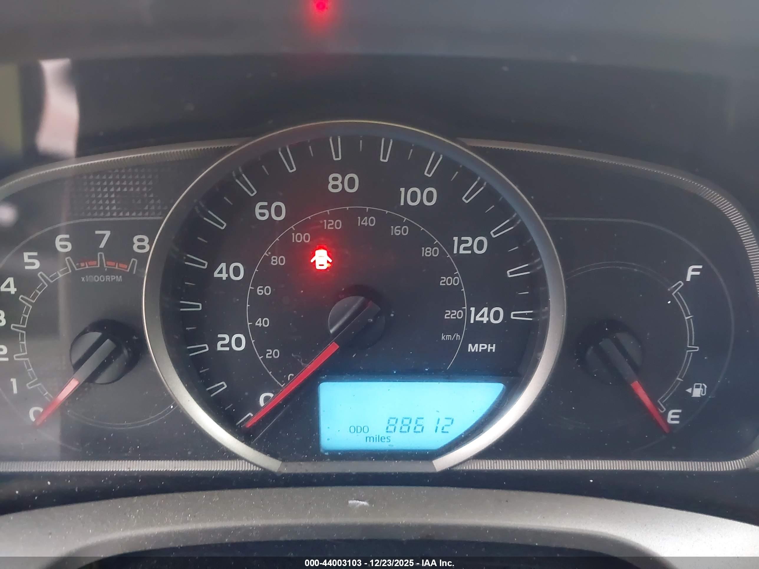 TOYOTA RAV4 image 7