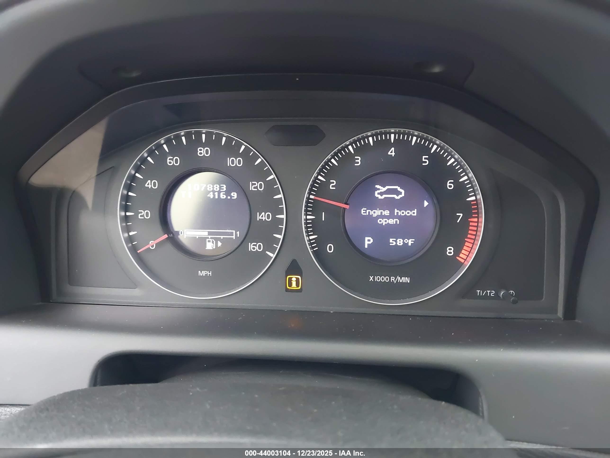VOLVO XC60 image 7