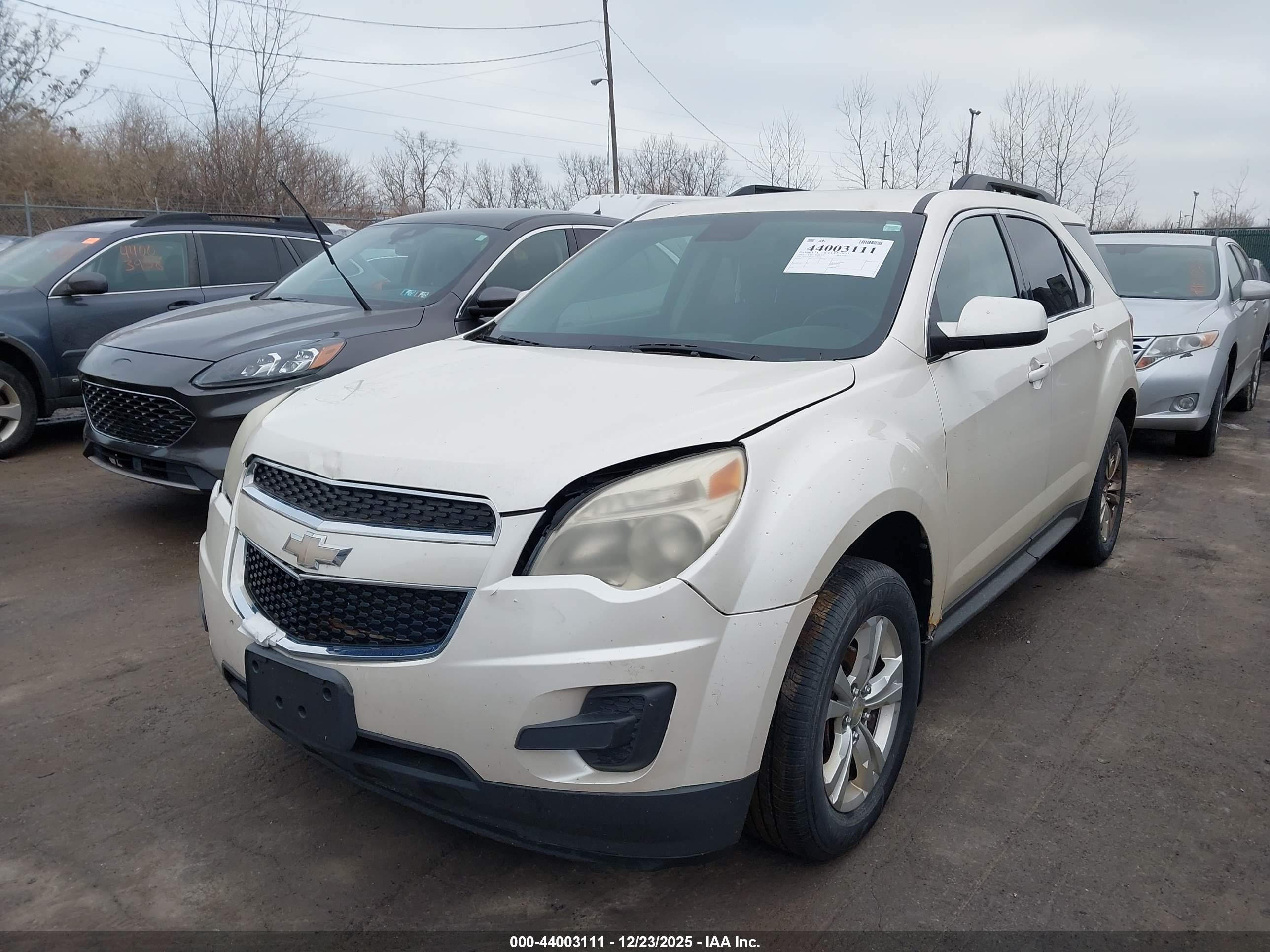 CHEVROLET EQUINOX image 2
