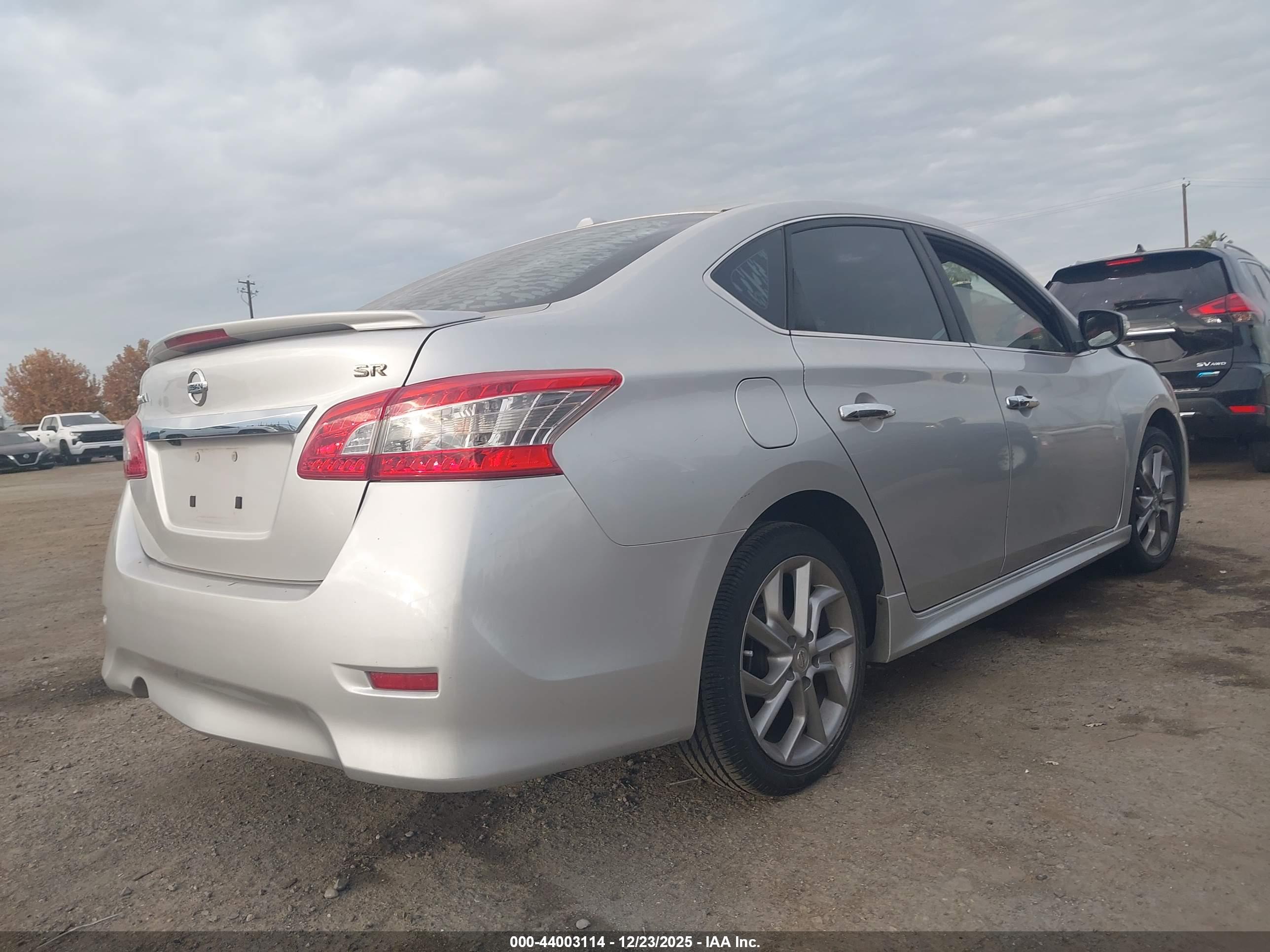 NISSAN SENTRA image 4