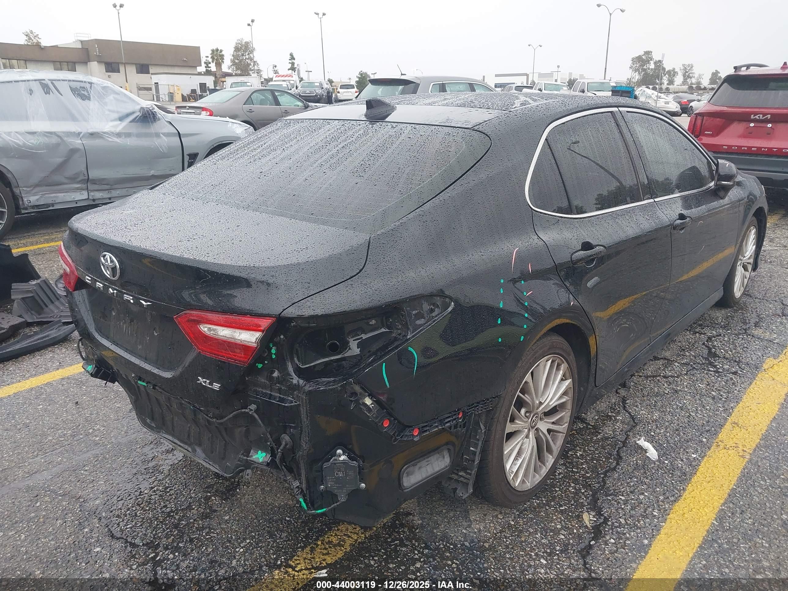 TOYOTA CAMRY image 4