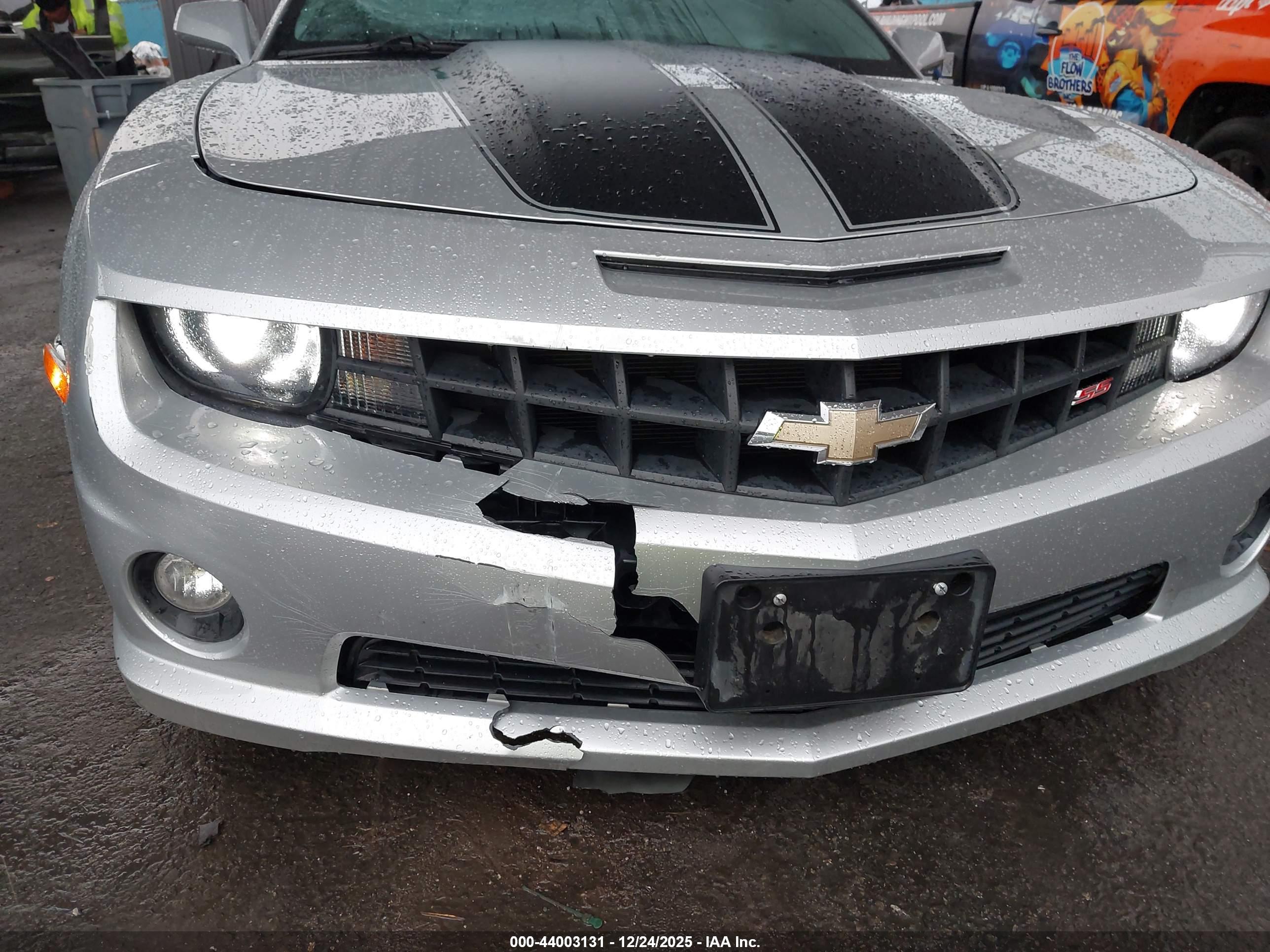 CHEVROLET CAMARO image 6