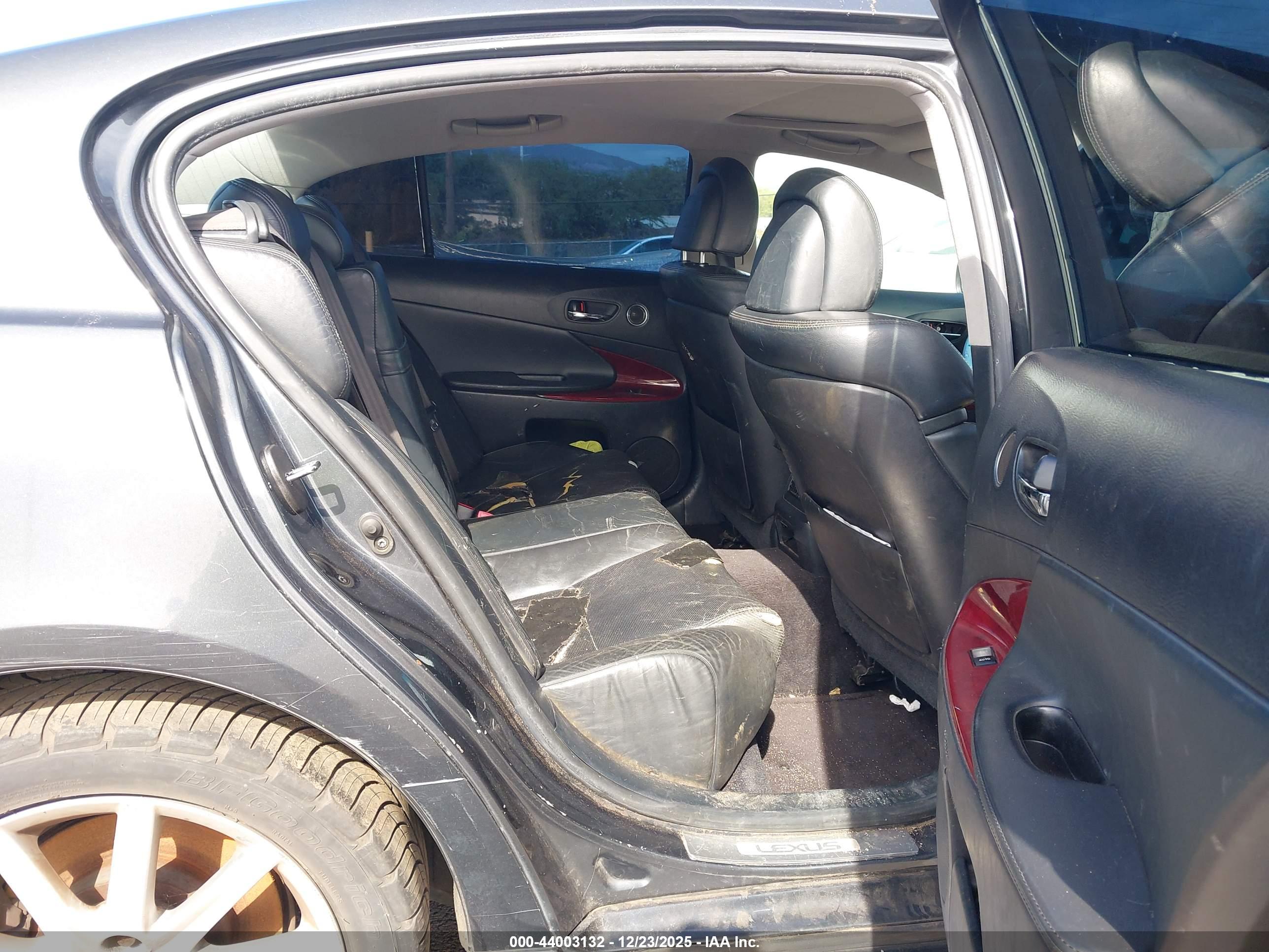 LEXUS GS image 8