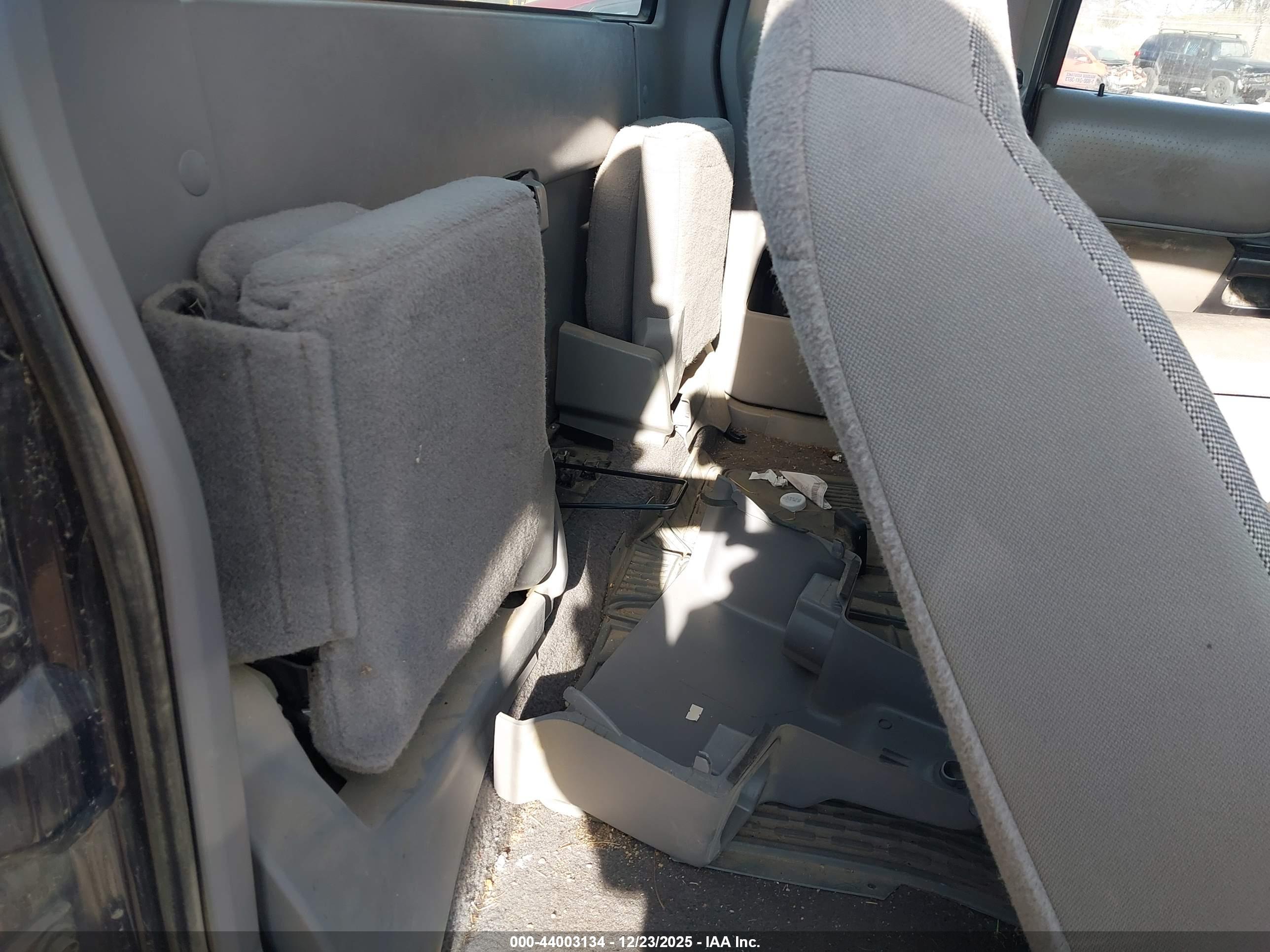 FORD RANGER image 8