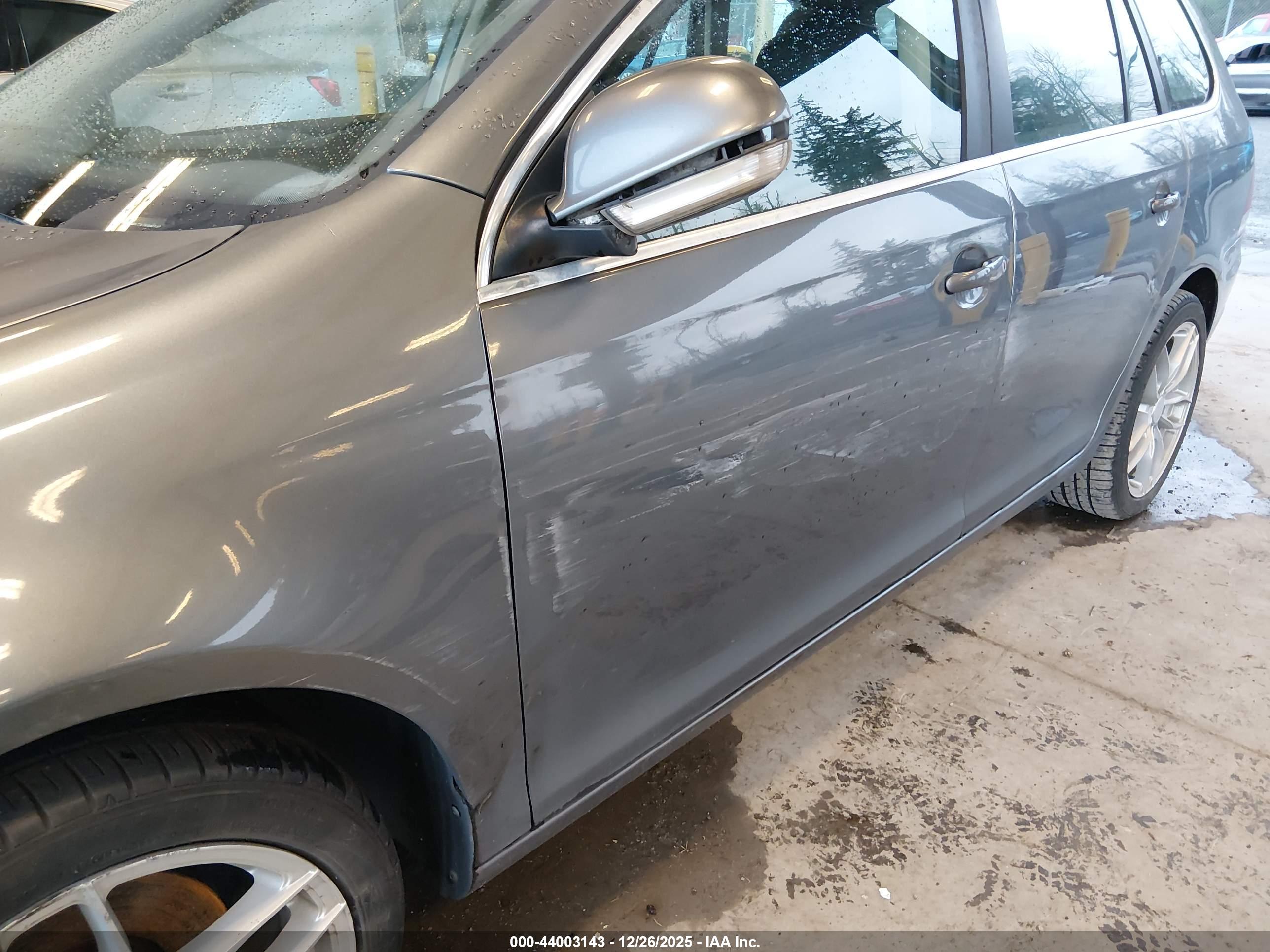 VOLKSWAGEN JETTA image 6