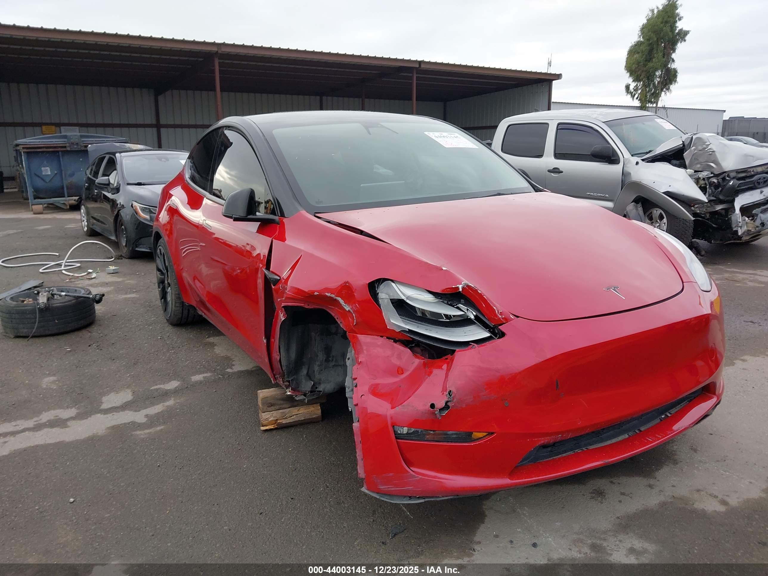 TESLA MODEL image 6