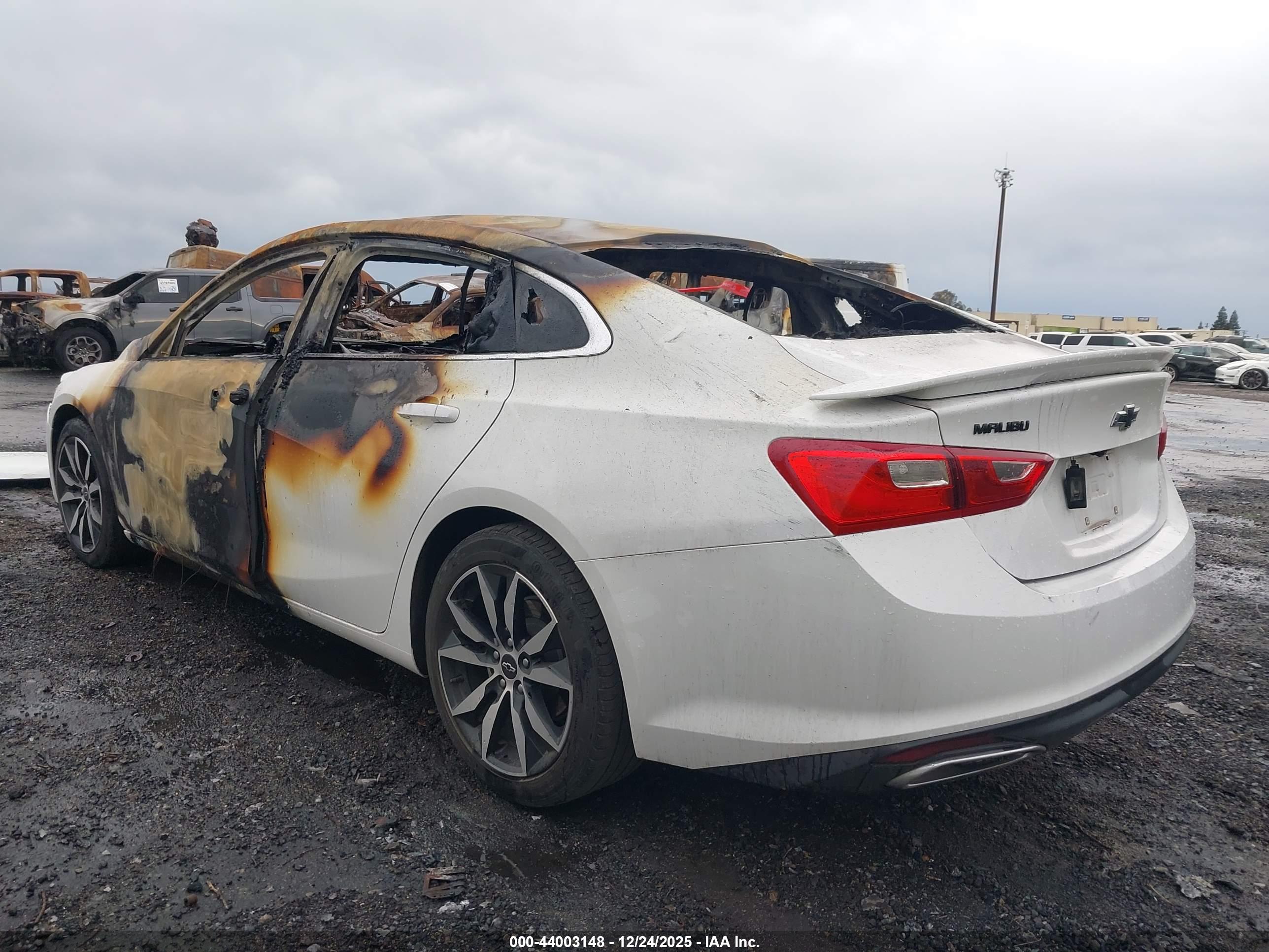 CHEVROLET MALIBU image 3