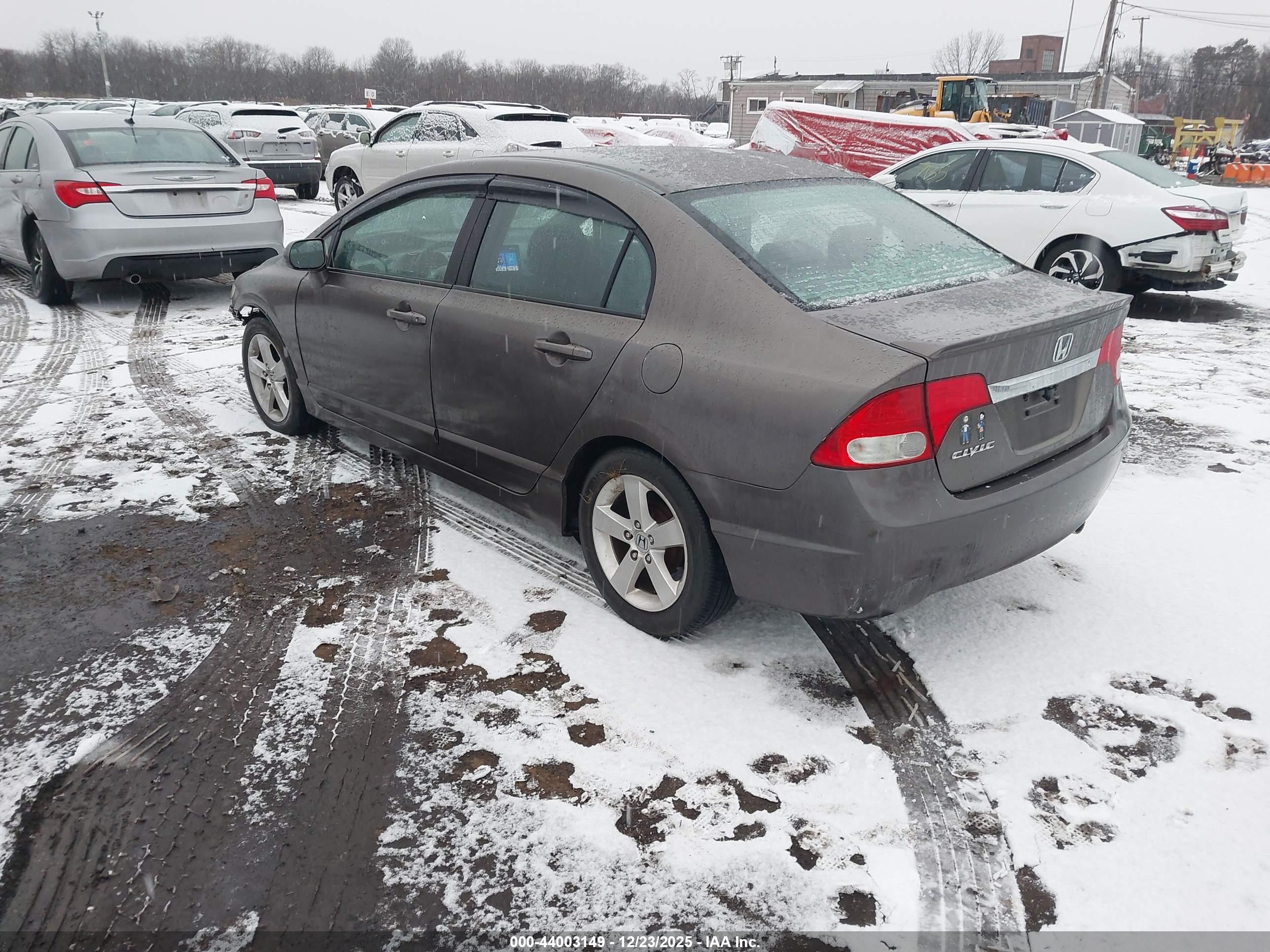 HONDA CIVIC image 3