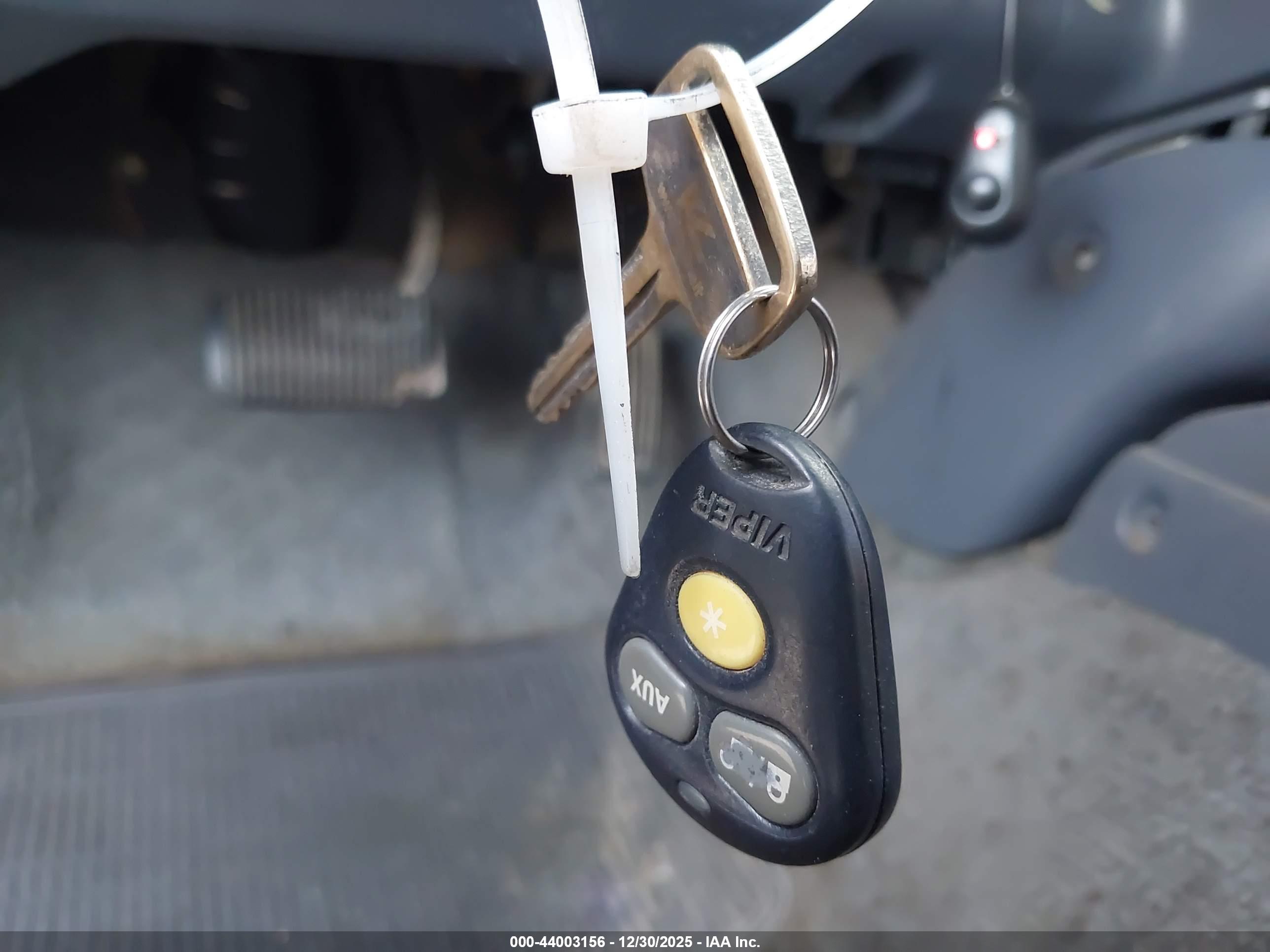 TOYOTA TACOMA image 11