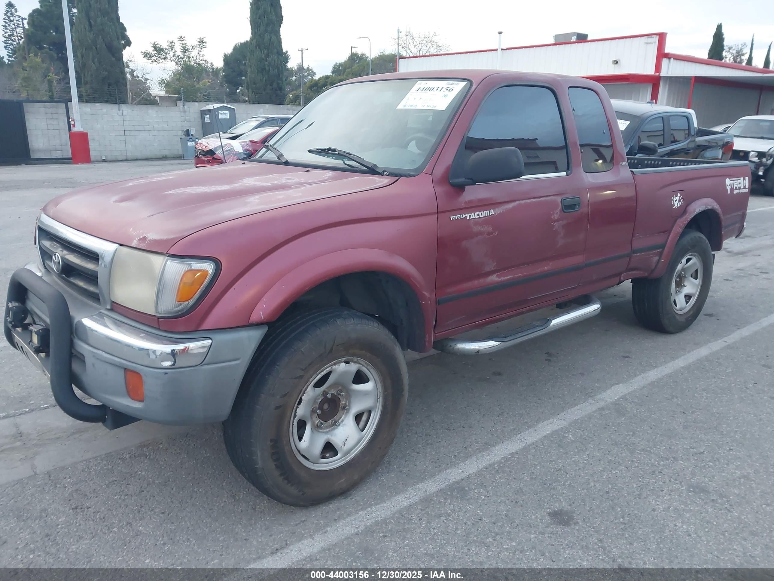 TOYOTA TACOMA image 2