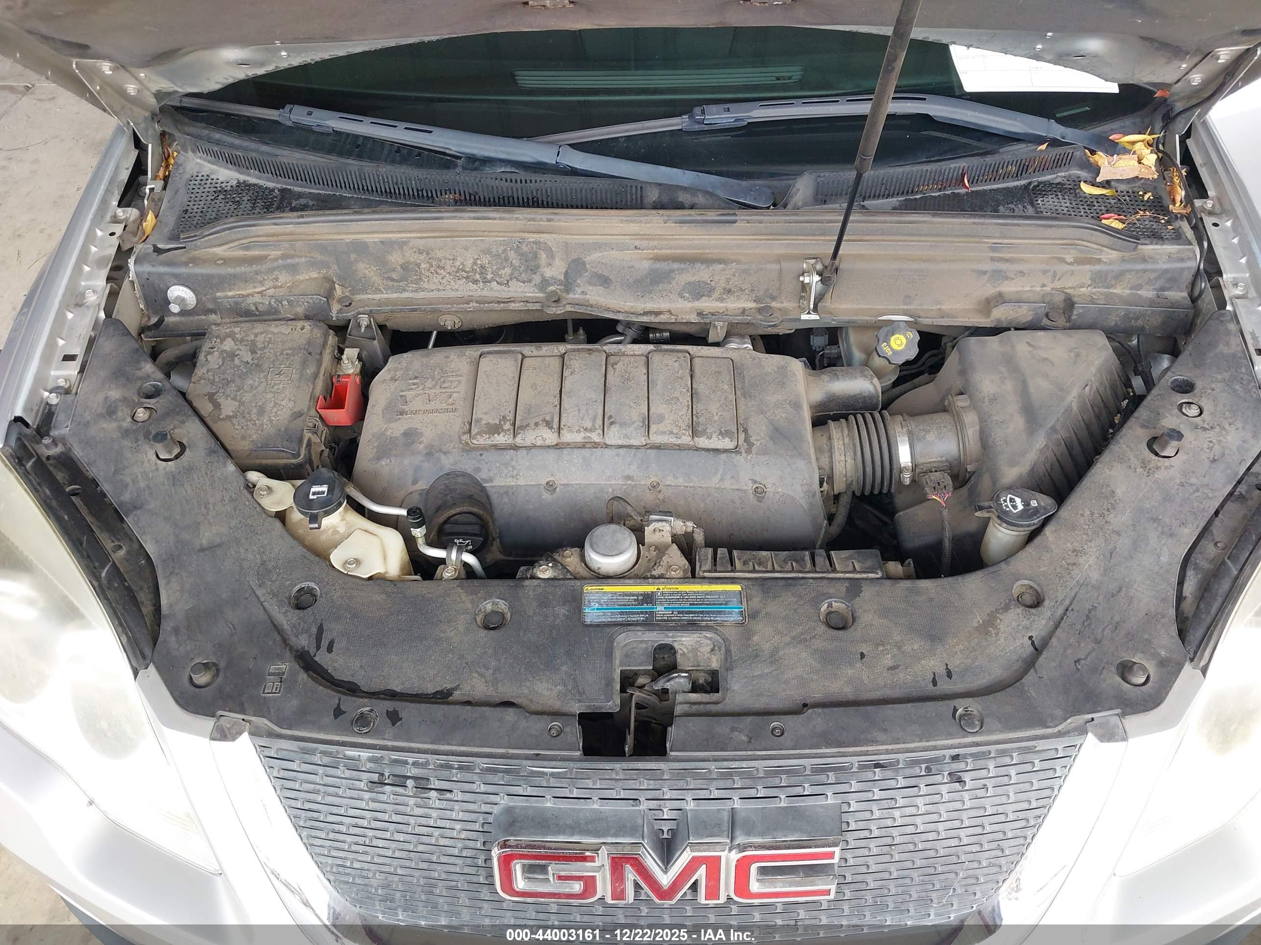 GMC ACADIA image 10